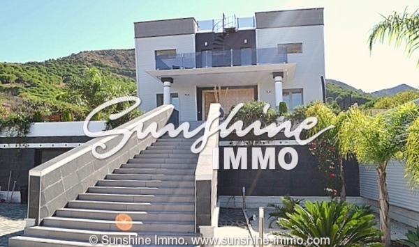Villa for sale in Alhaurin-De-La-Torre, Malaga