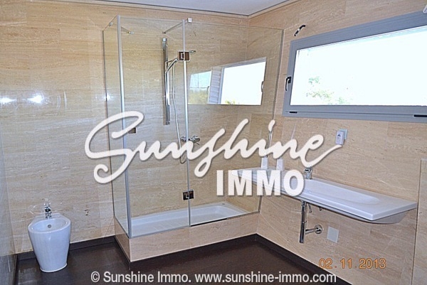 Villa for sale in Alhaurin-De-La-Torre, Malaga