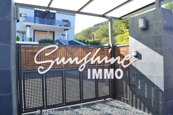 Villa for sale in Alhaurin-De-La-Torre, Malaga