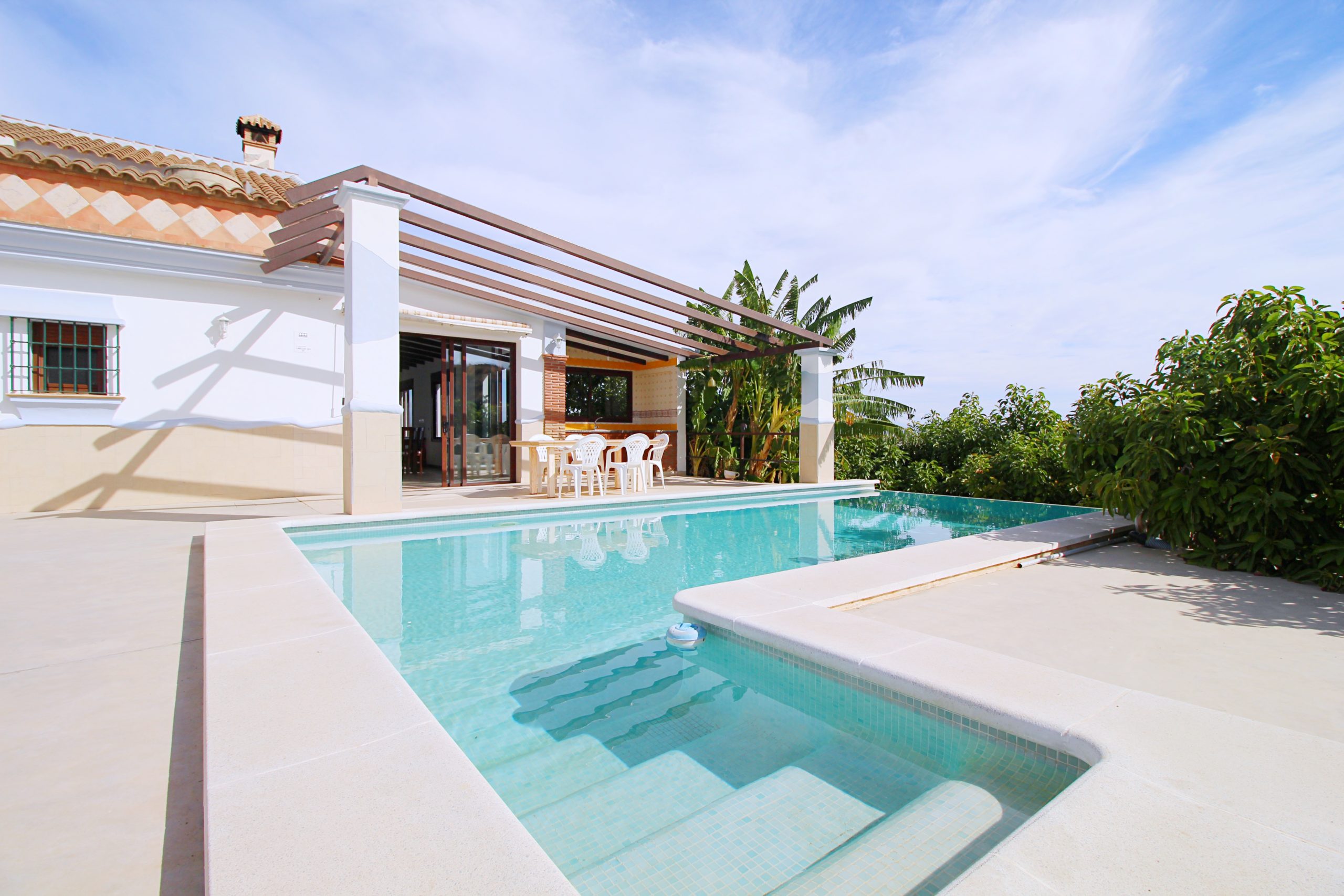 Chalet for sale in Coin, Malaga