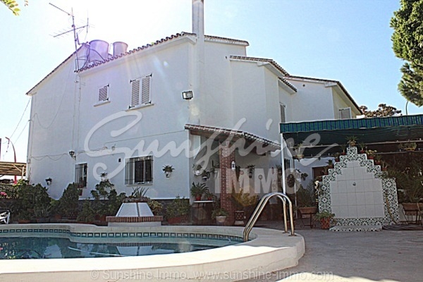 Villa for sale in Coin, Malaga