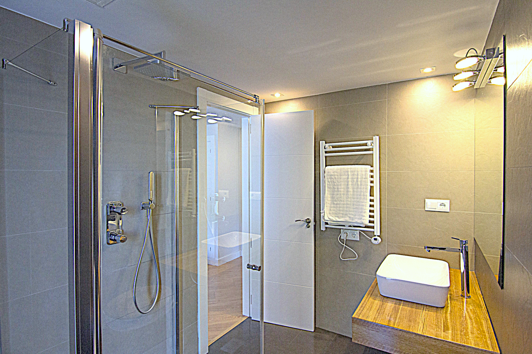 Villa for sale in Ojen, Malaga