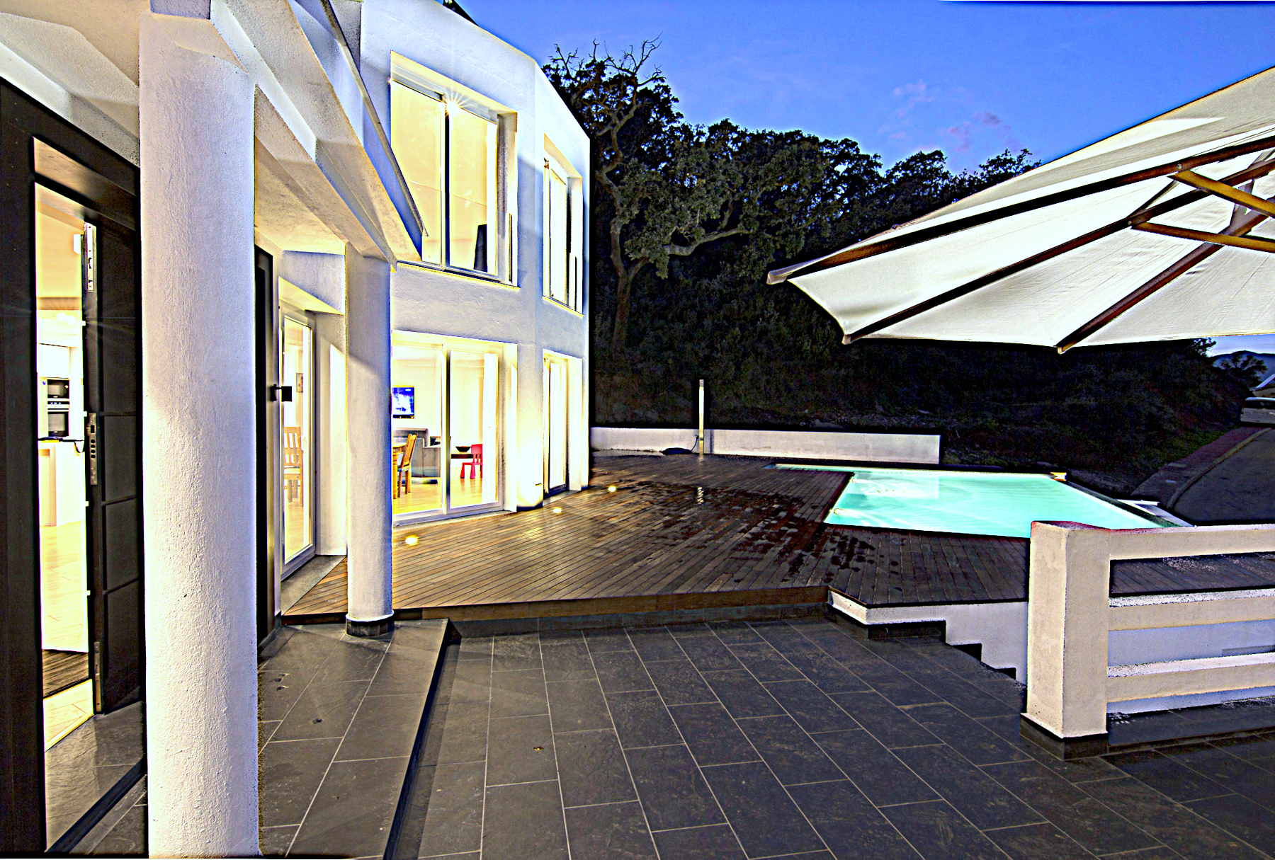 Villa for sale in Ojen, Malaga