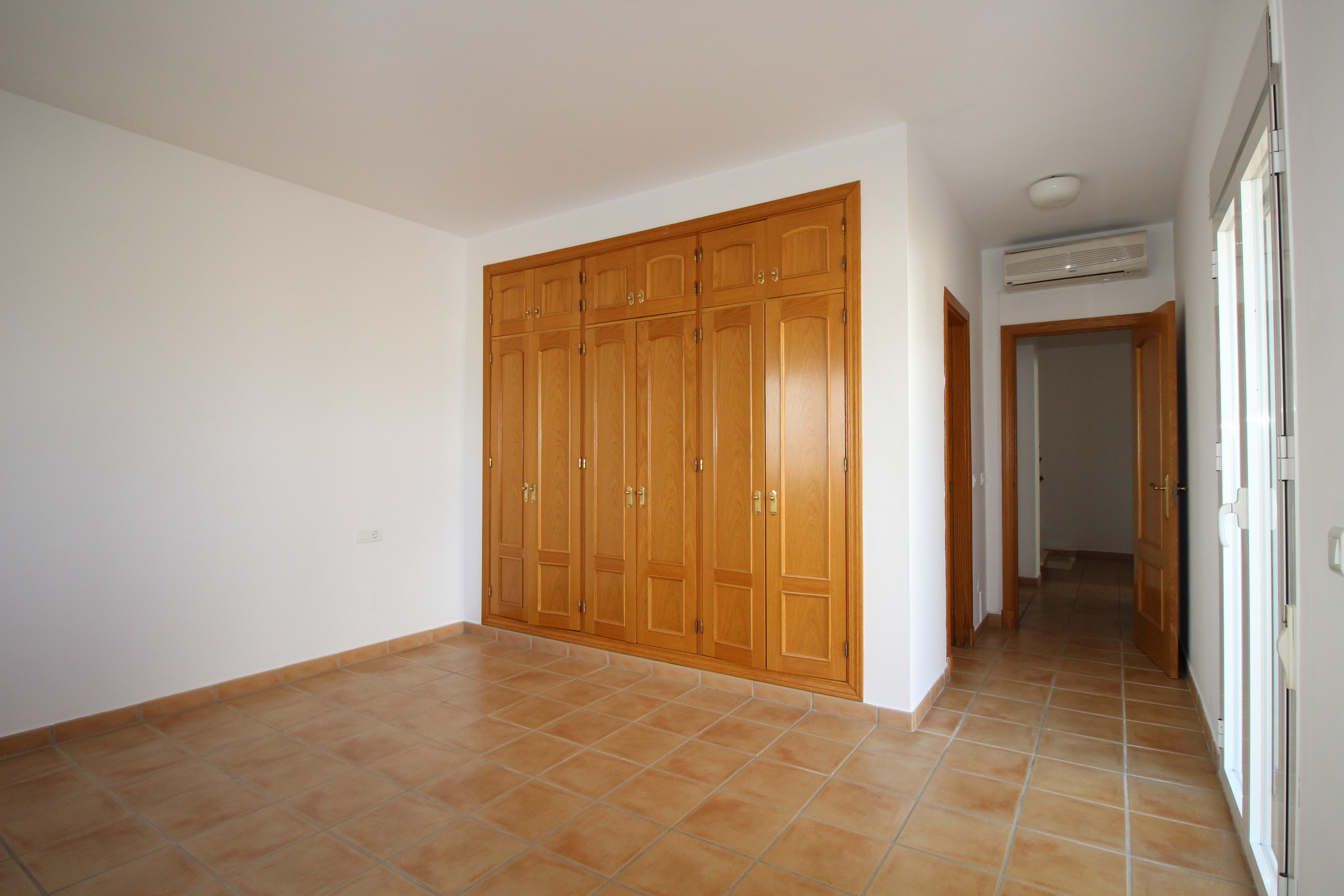 Chalet for sale in Coin, Malaga