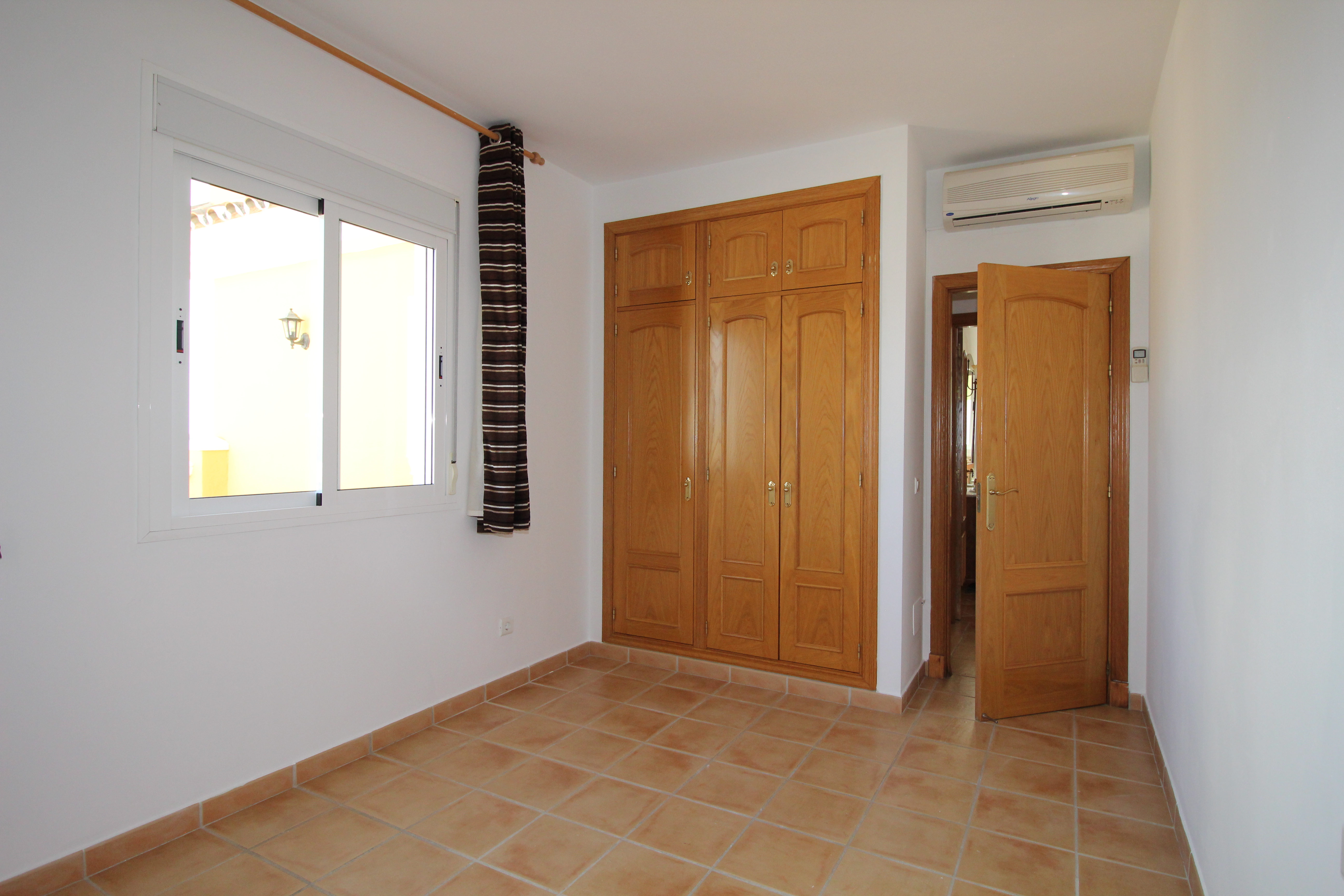 Chalet for sale in Coin, Malaga