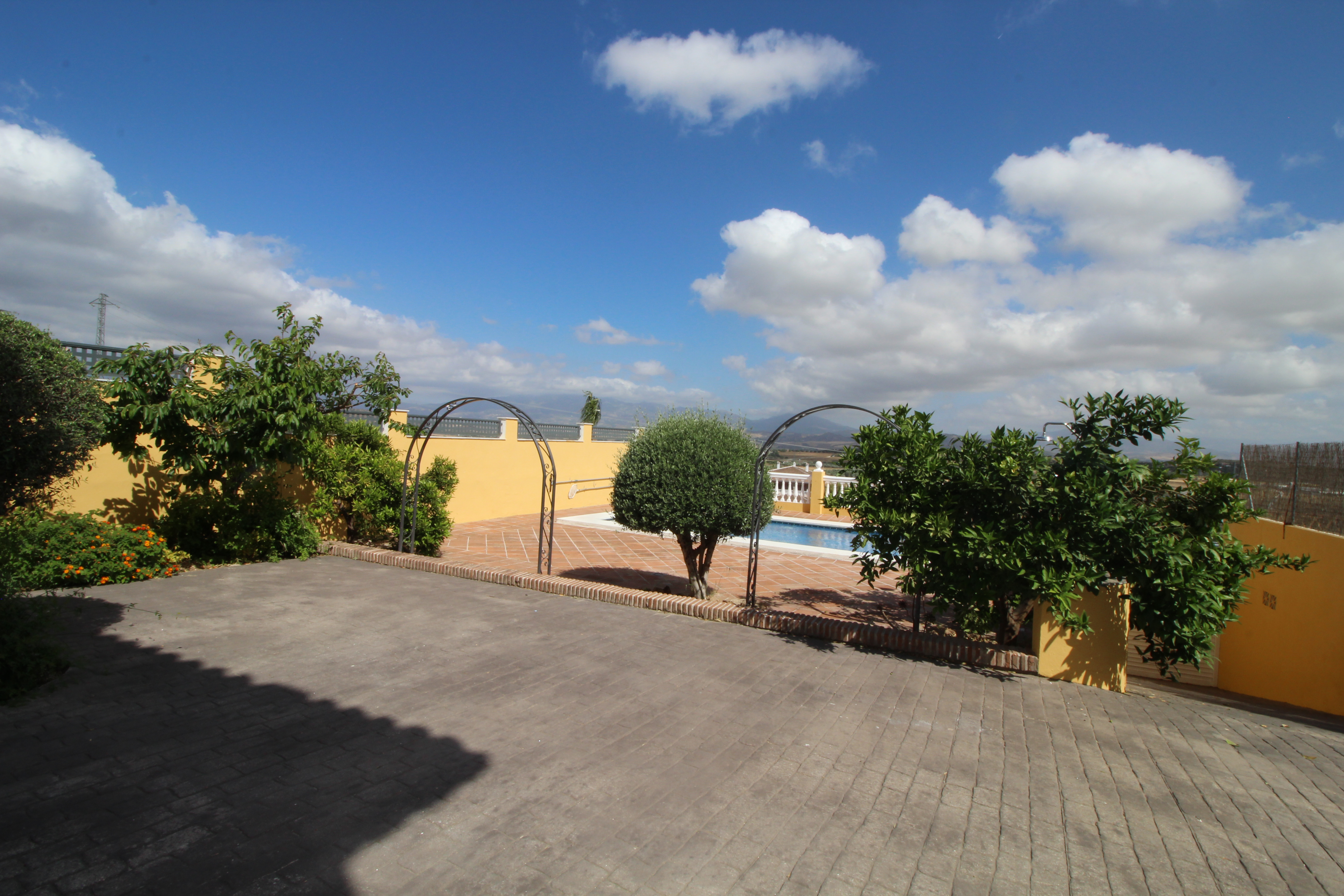 Chalet for sale in Coin, Malaga