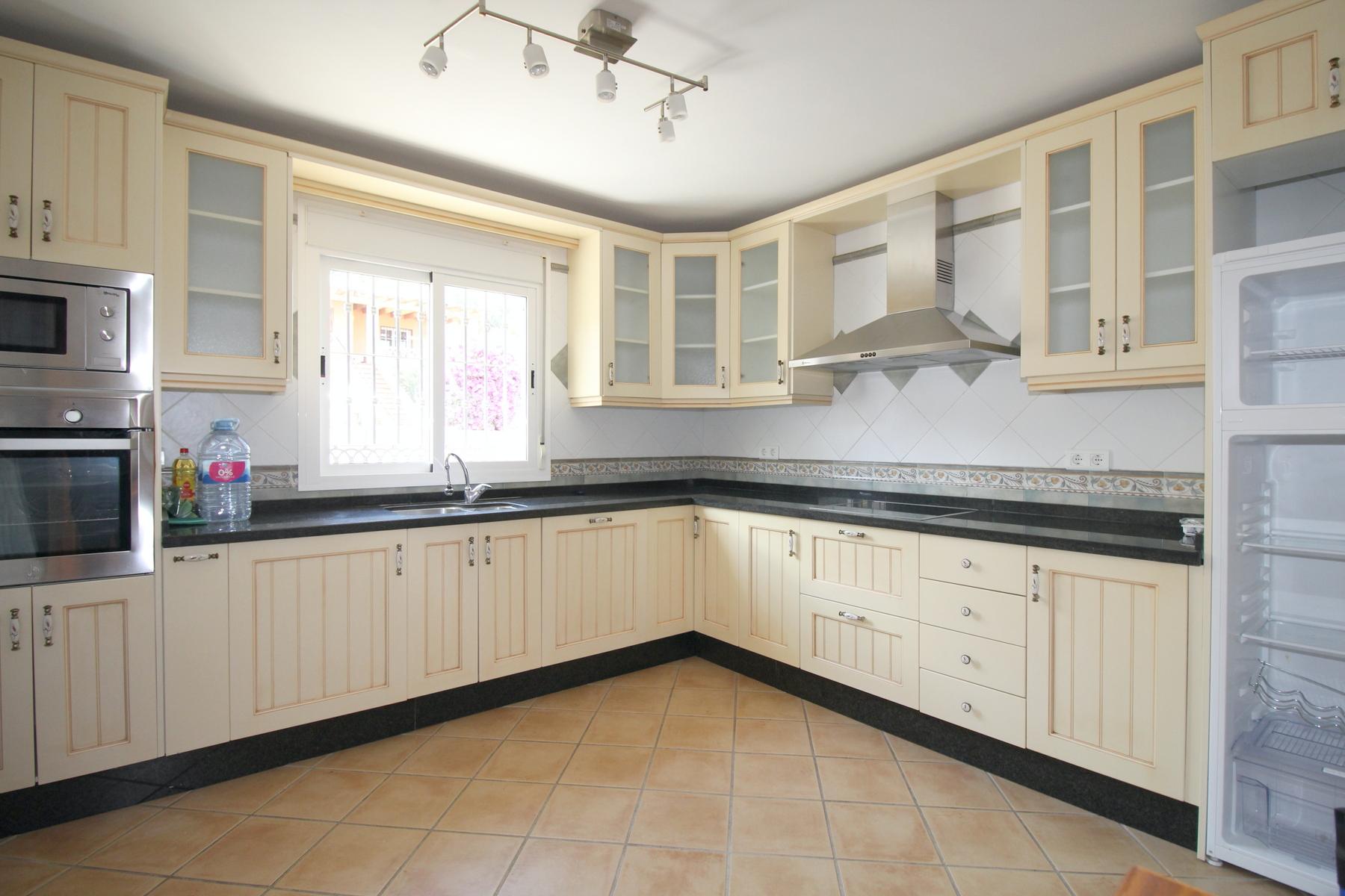 Chalet for sale in Coin, Malaga
