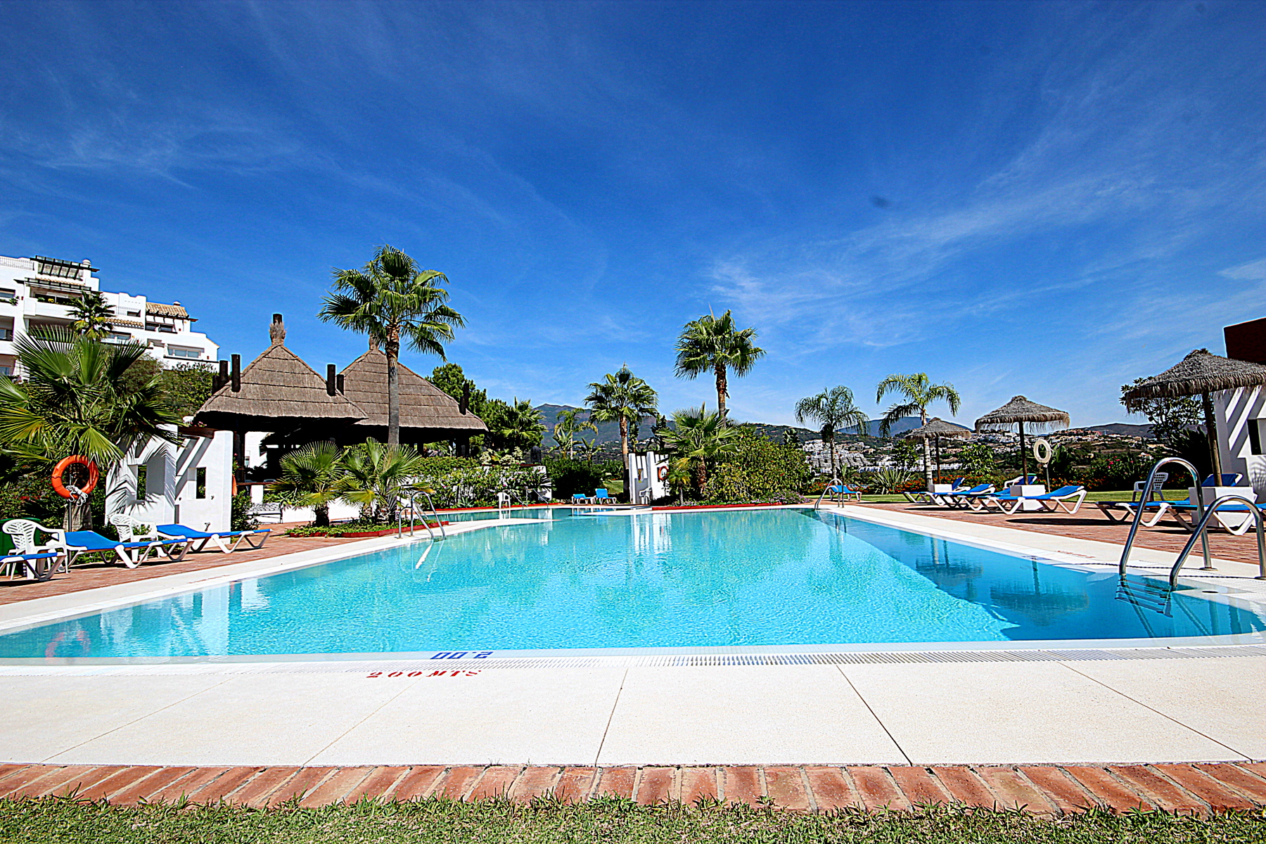 Apartamento for sale in Benahavis, Malaga