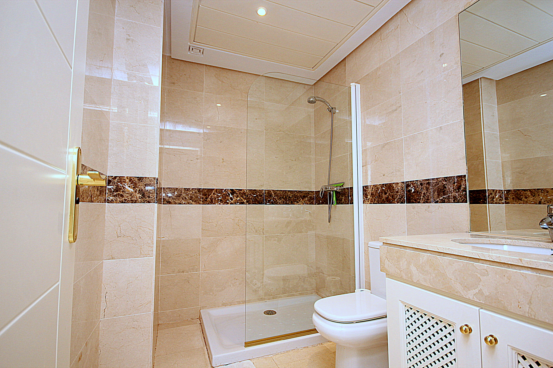 Apartamento for sale in Benahavis, Malaga