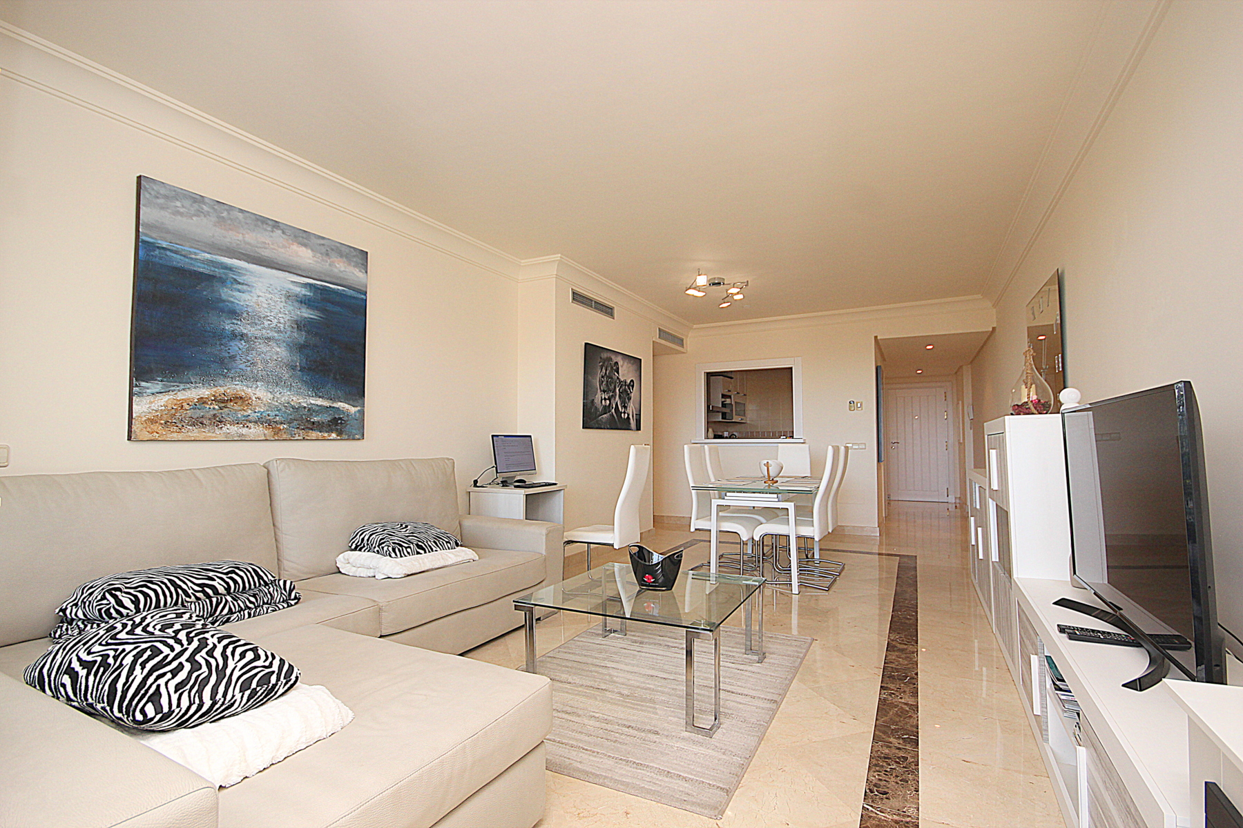 Apartamento for sale in Benahavis, Malaga