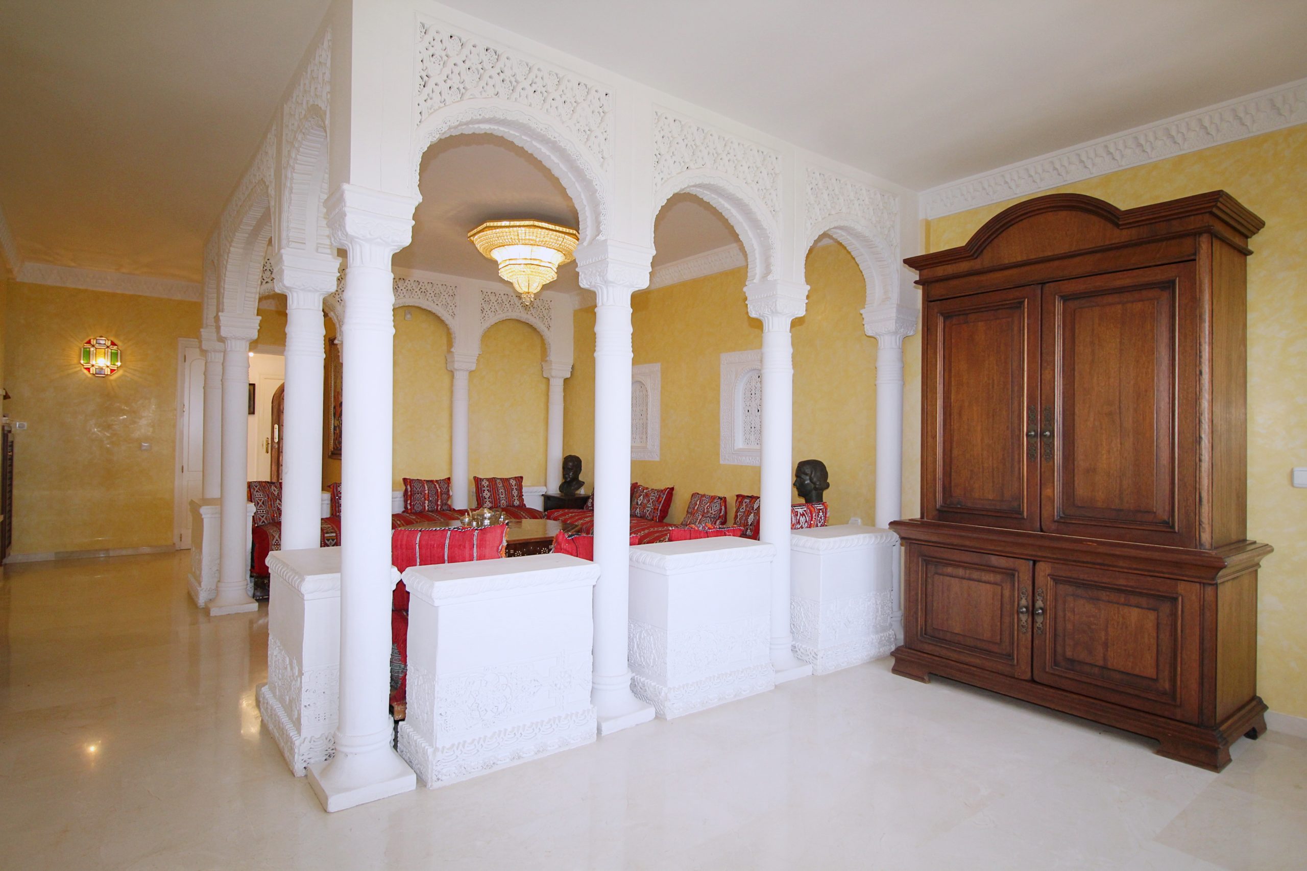 Villa for sale in Alhaurin-El-Grande, Malaga