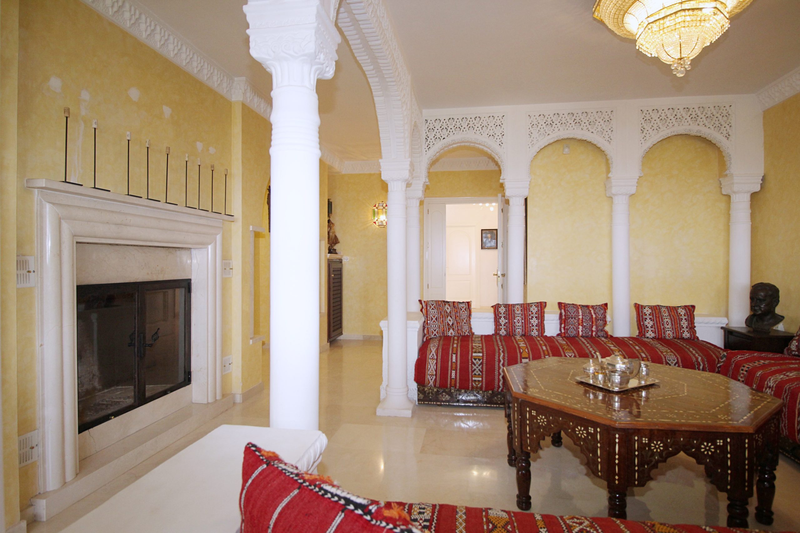 Villa for sale in Alhaurin-El-Grande, Malaga