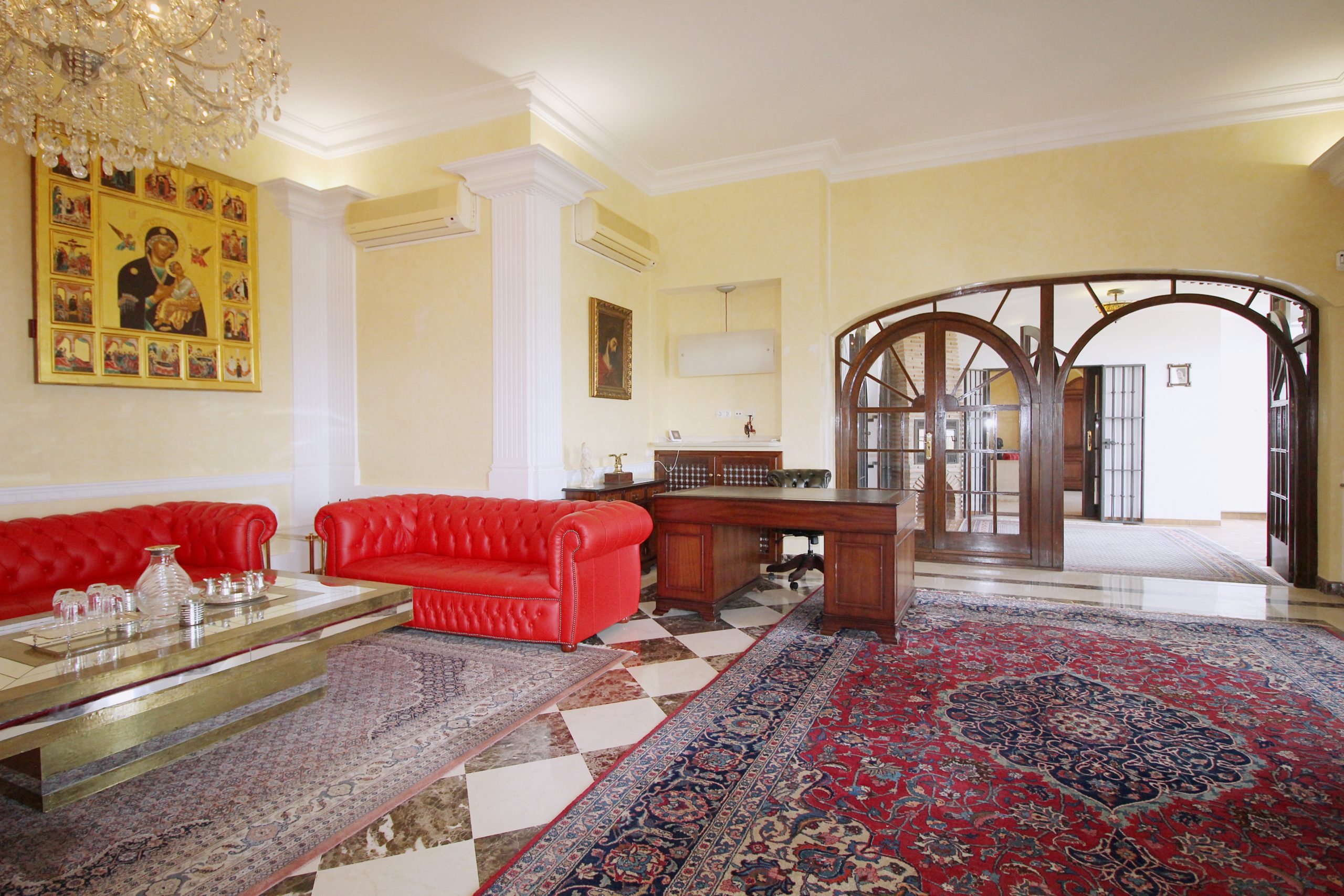 Villa for sale in Alhaurin-El-Grande, Malaga