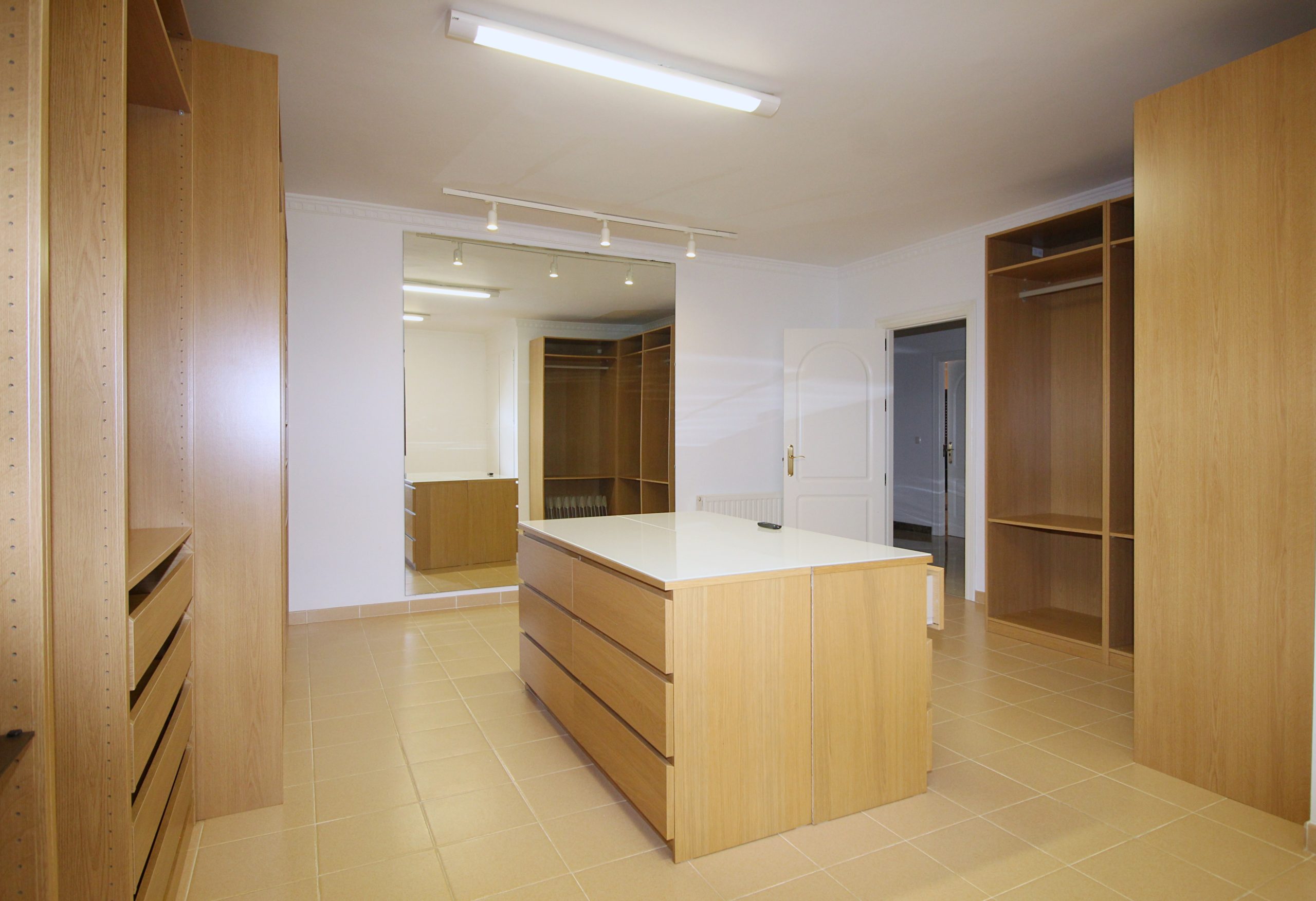 Villa for sale in Alhaurin-El-Grande, Malaga