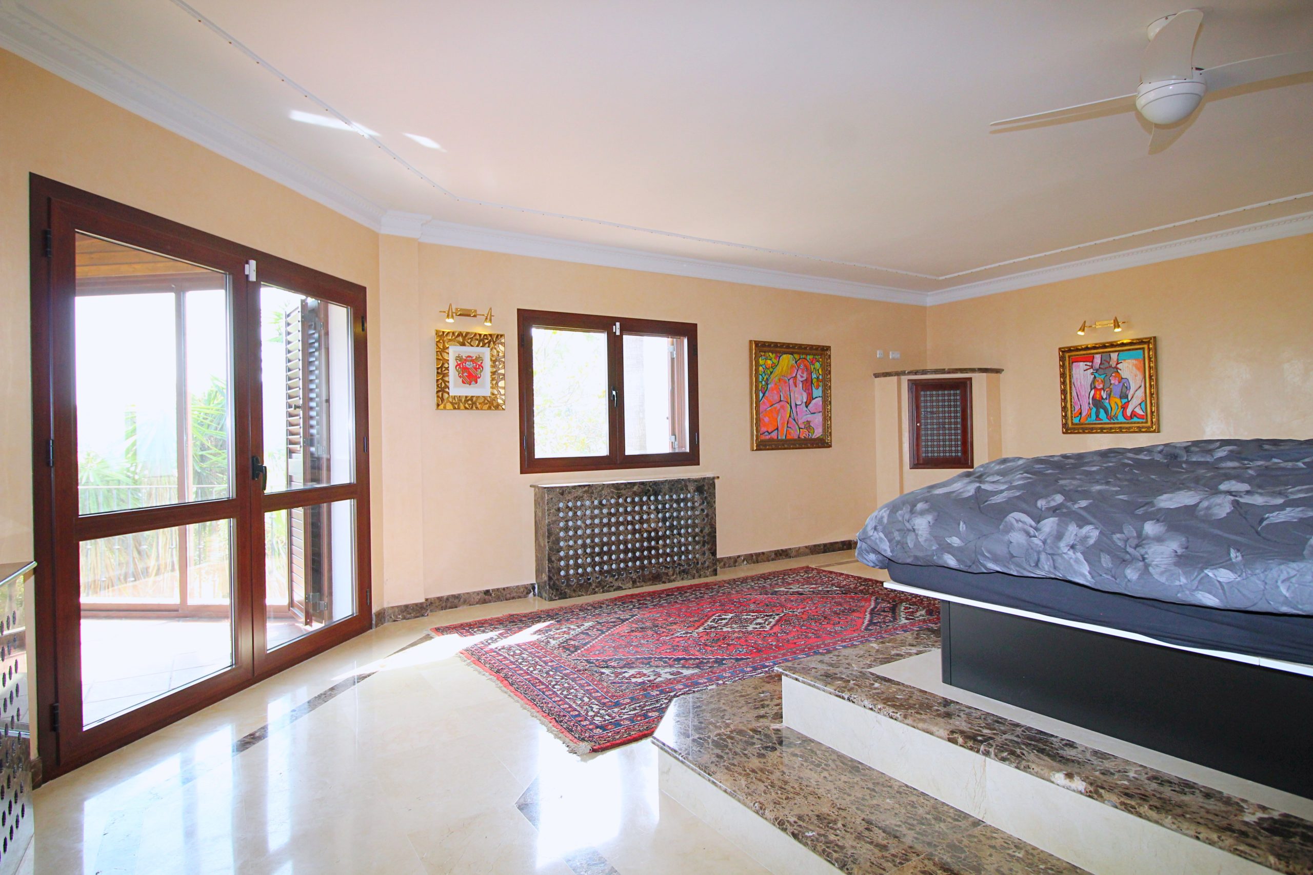 Villa for sale in Alhaurin-El-Grande, Malaga
