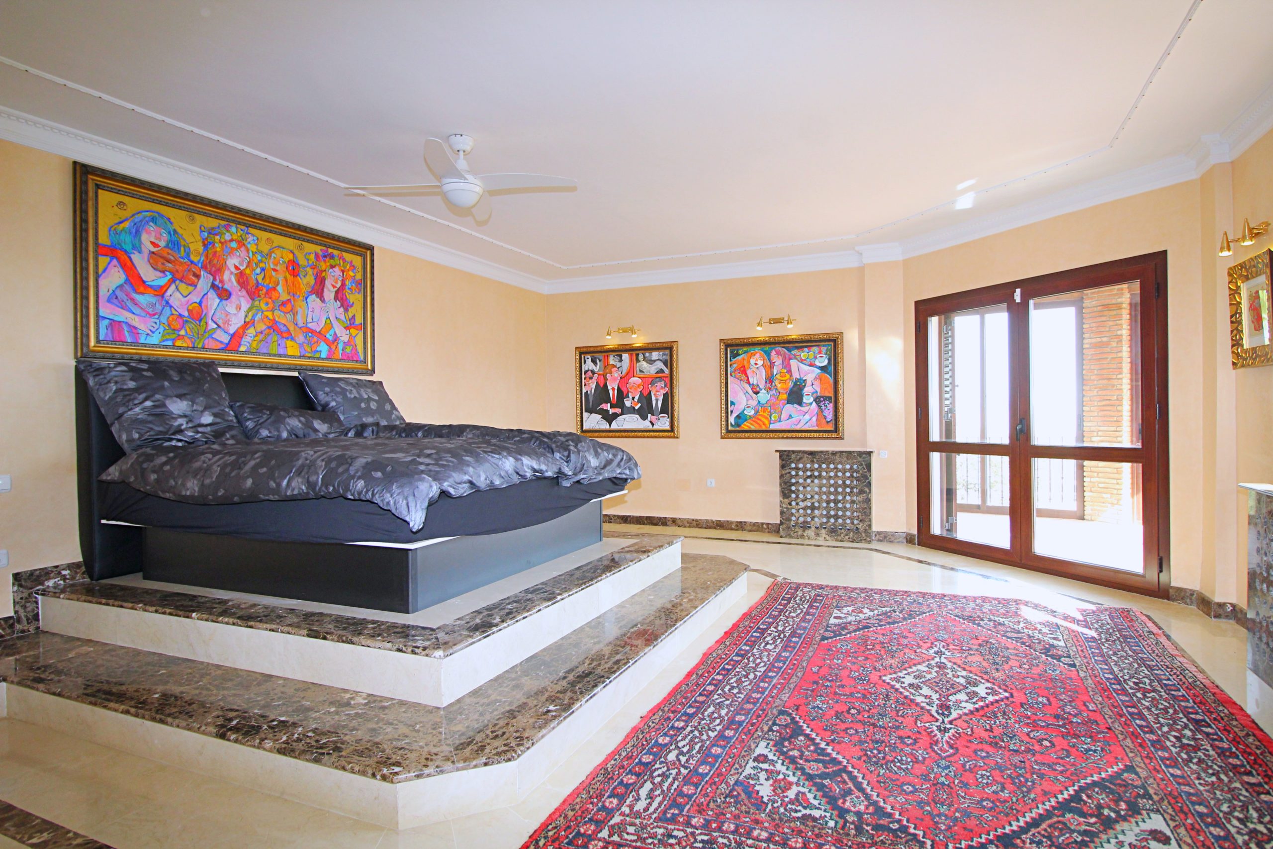 Villa for sale in Alhaurin-El-Grande, Malaga