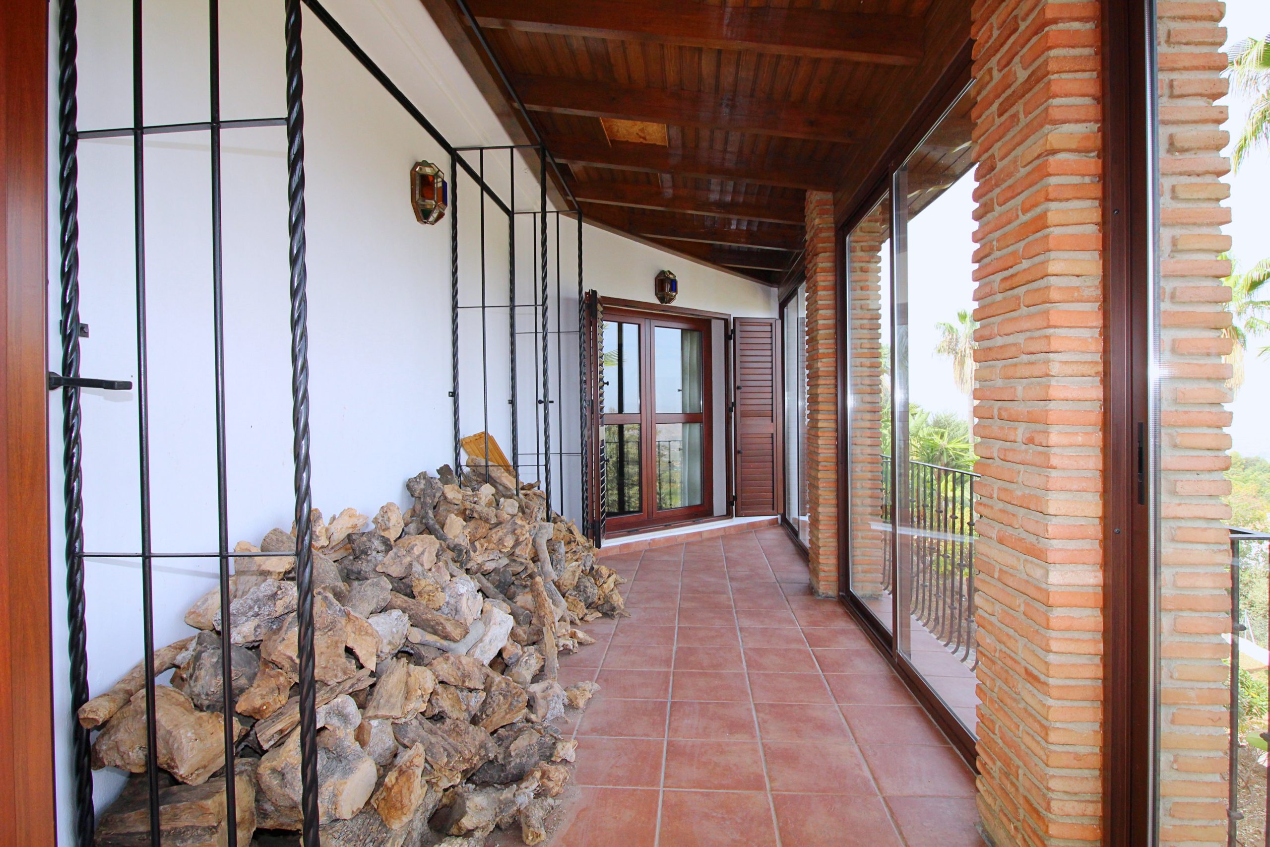 Villa for sale in Alhaurin-El-Grande, Malaga