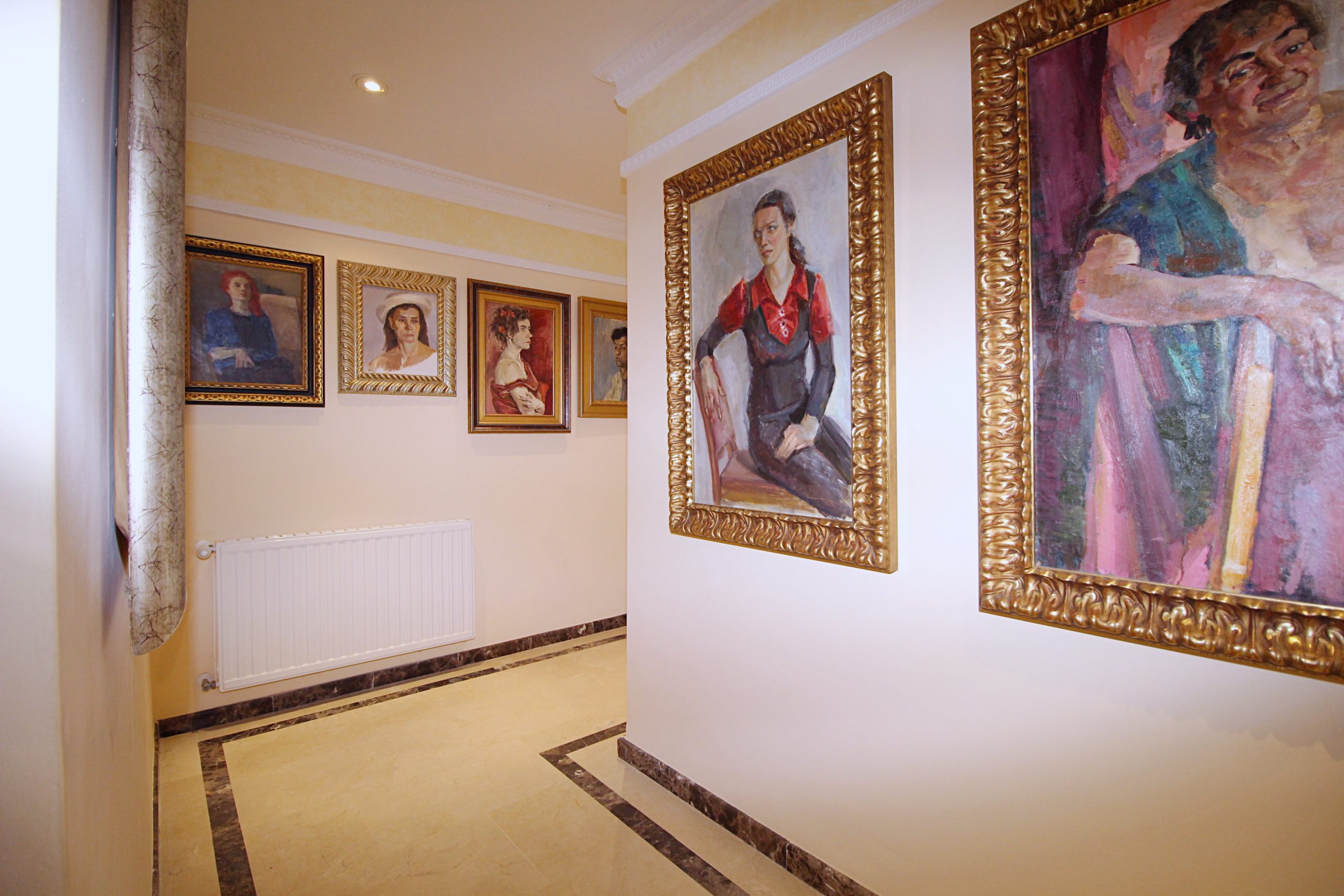 Villa for sale in Alhaurin-El-Grande, Malaga