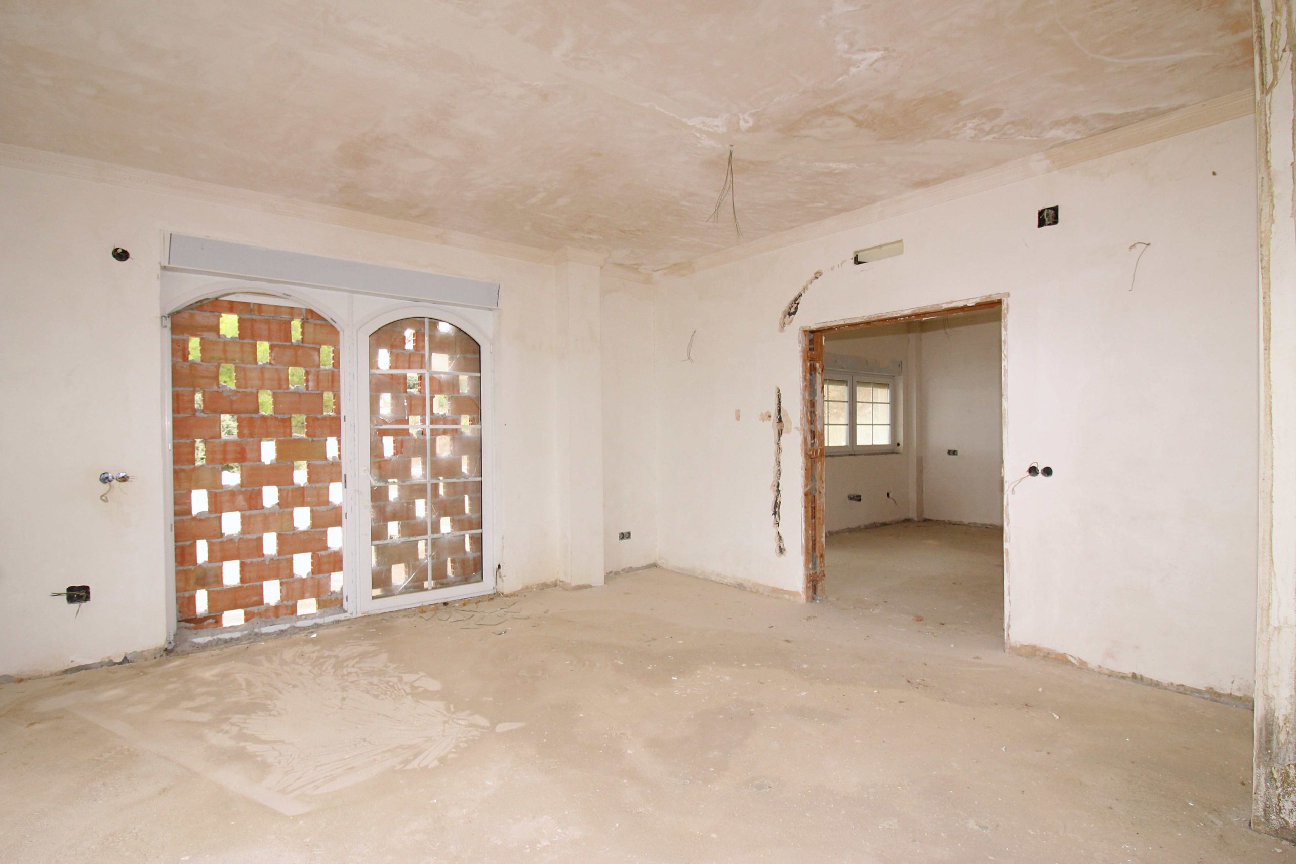 Villa for sale in Alhaurin-El-Grande, Malaga