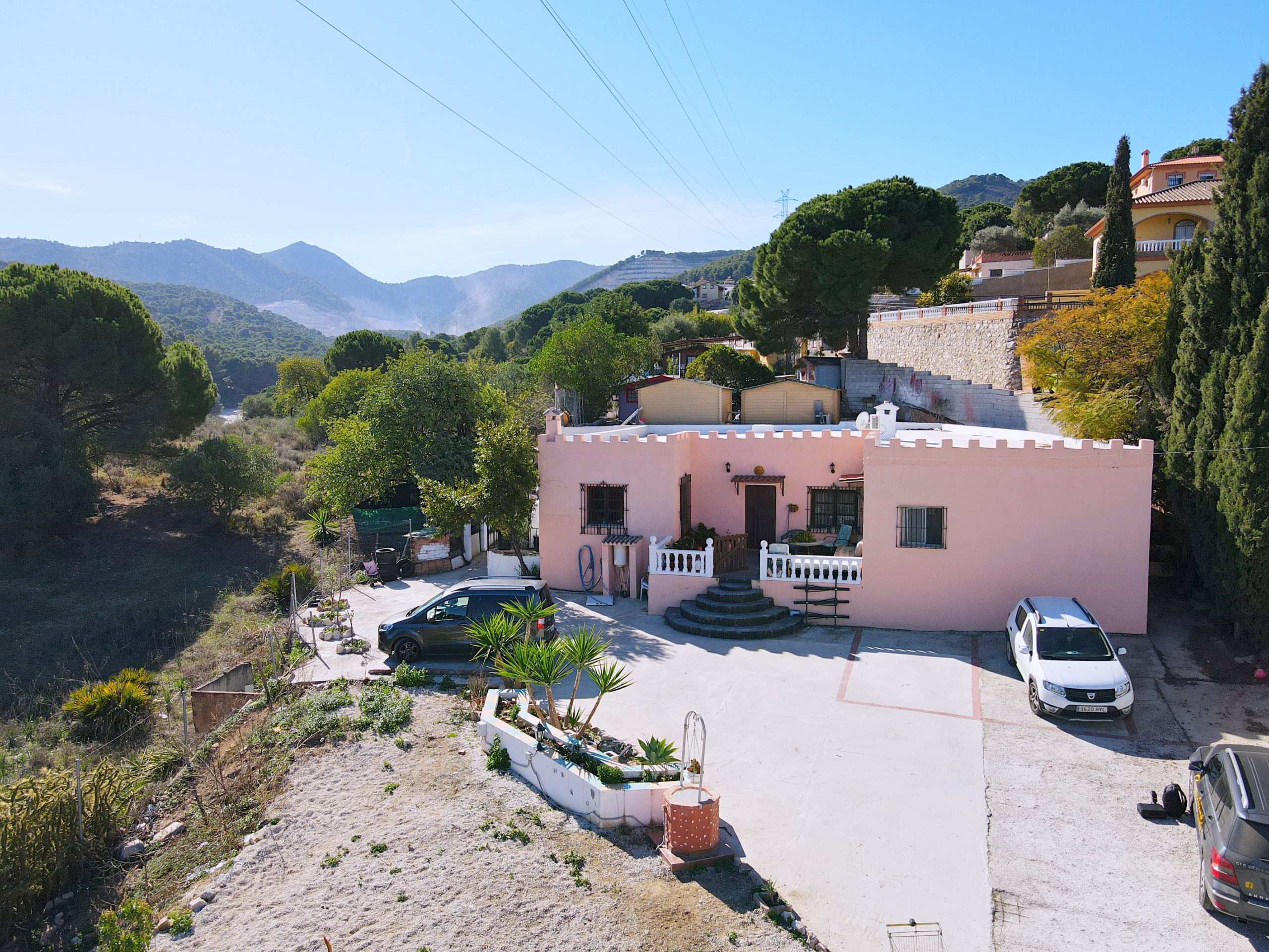 Villa for sale in Alhaurin-De-La-Torre, Malaga