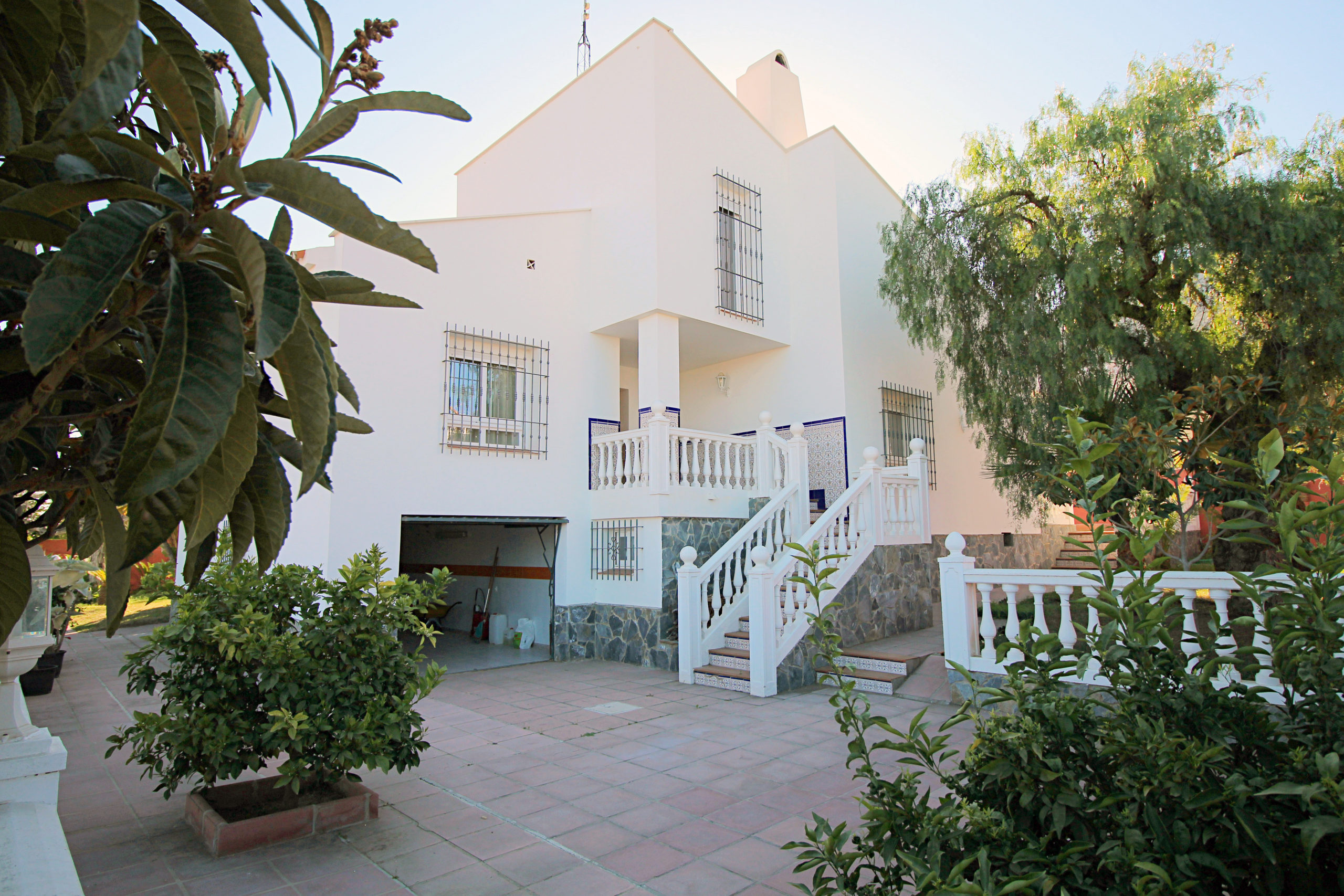 Villa for sale in Alhaurin-De-La-Torre, Malaga