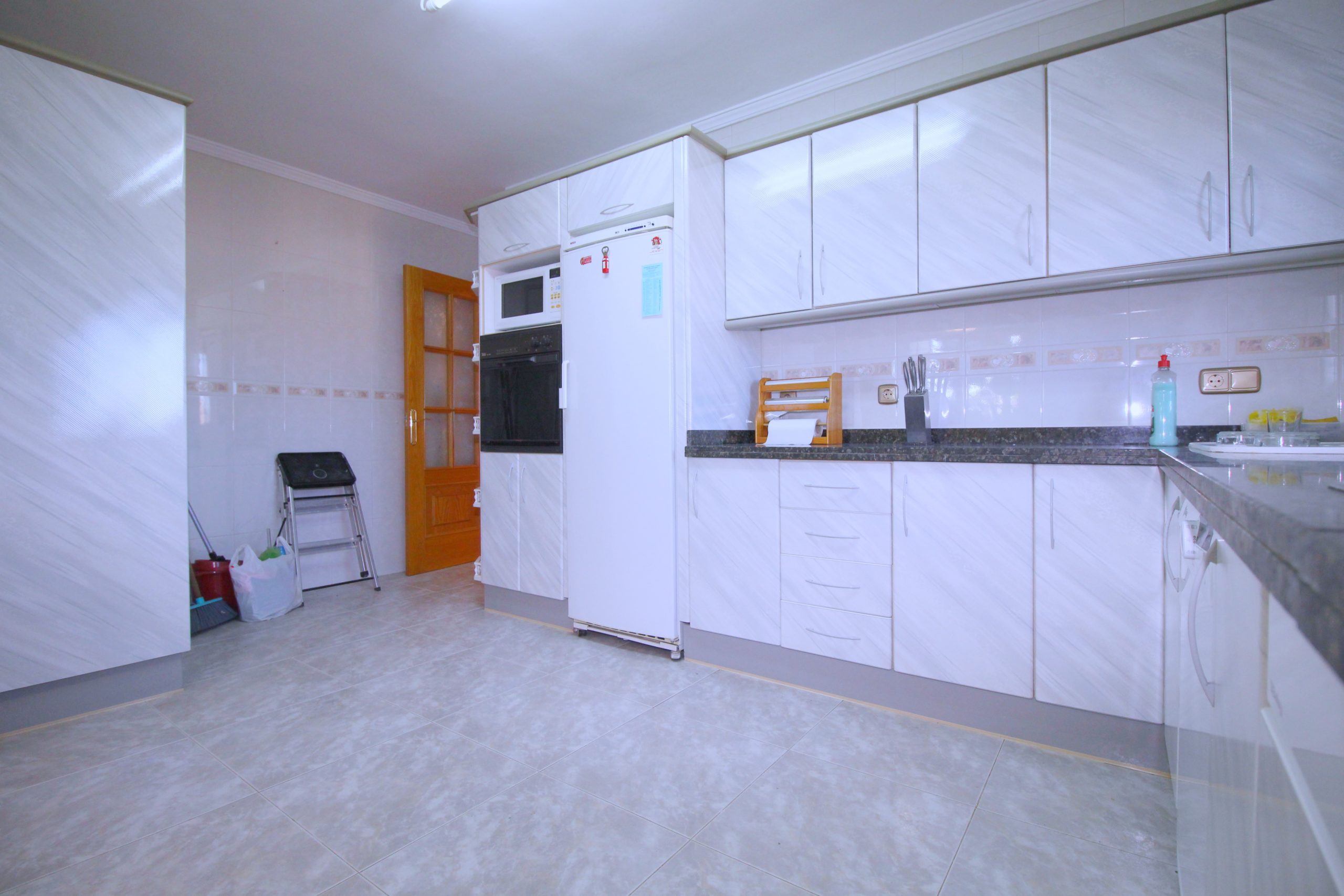 Villa for sale in Alhaurin-De-La-Torre, Malaga