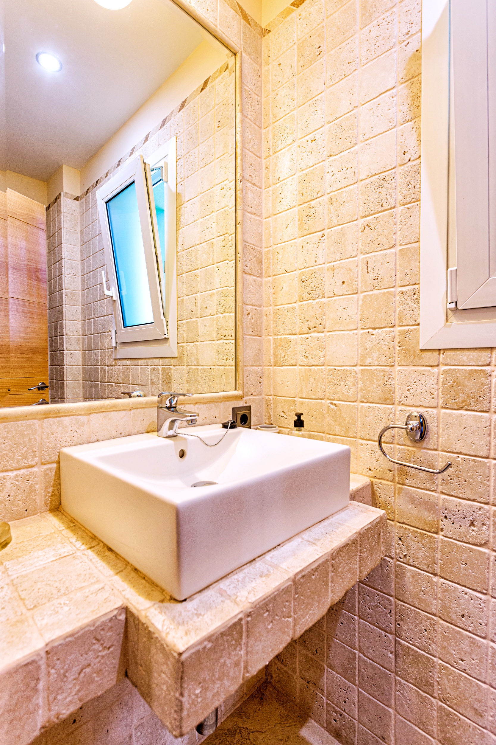 Villa for sale in Alhaurin-De-La-Torre, Malaga