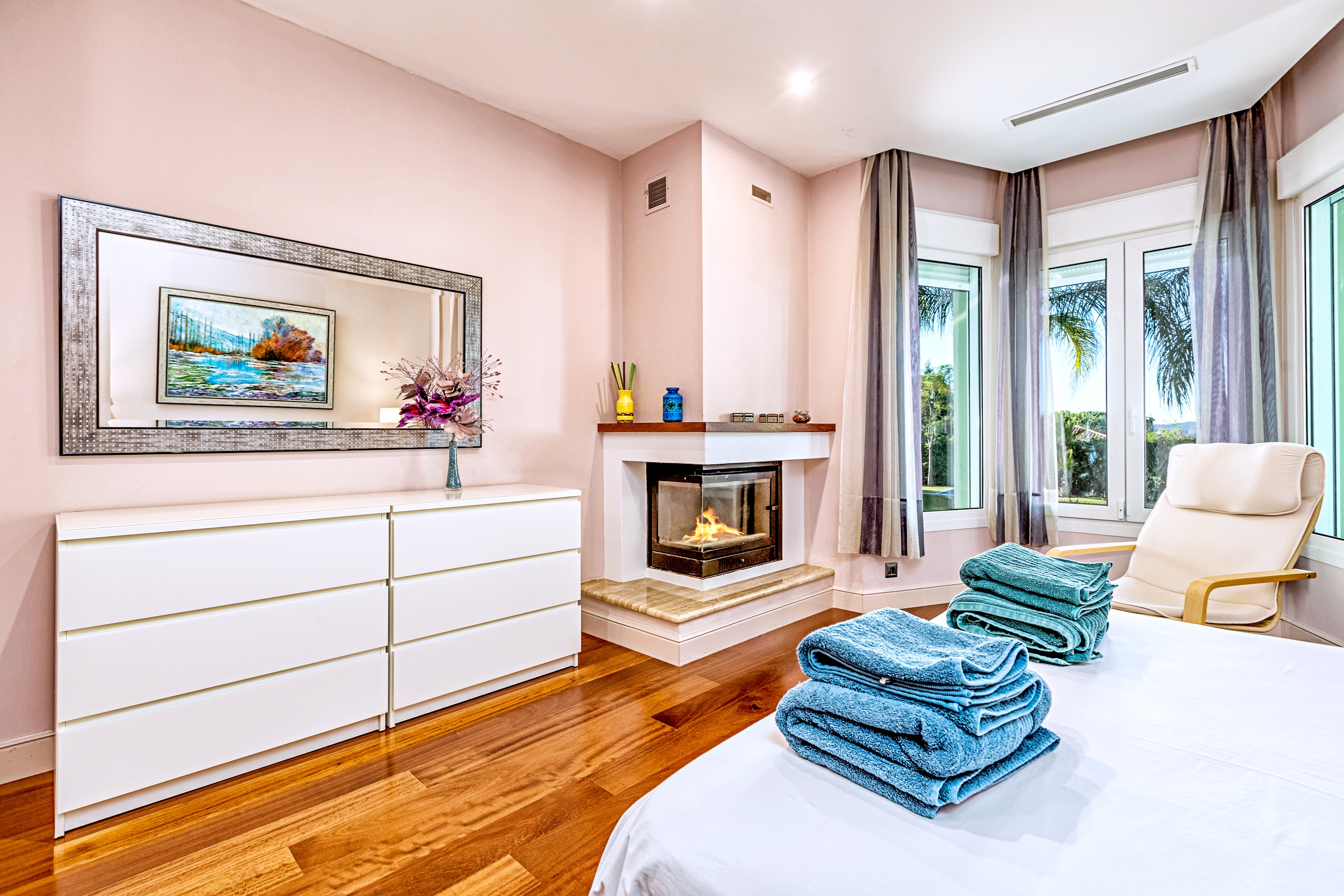 Villa for sale in Alhaurin-De-La-Torre, Malaga