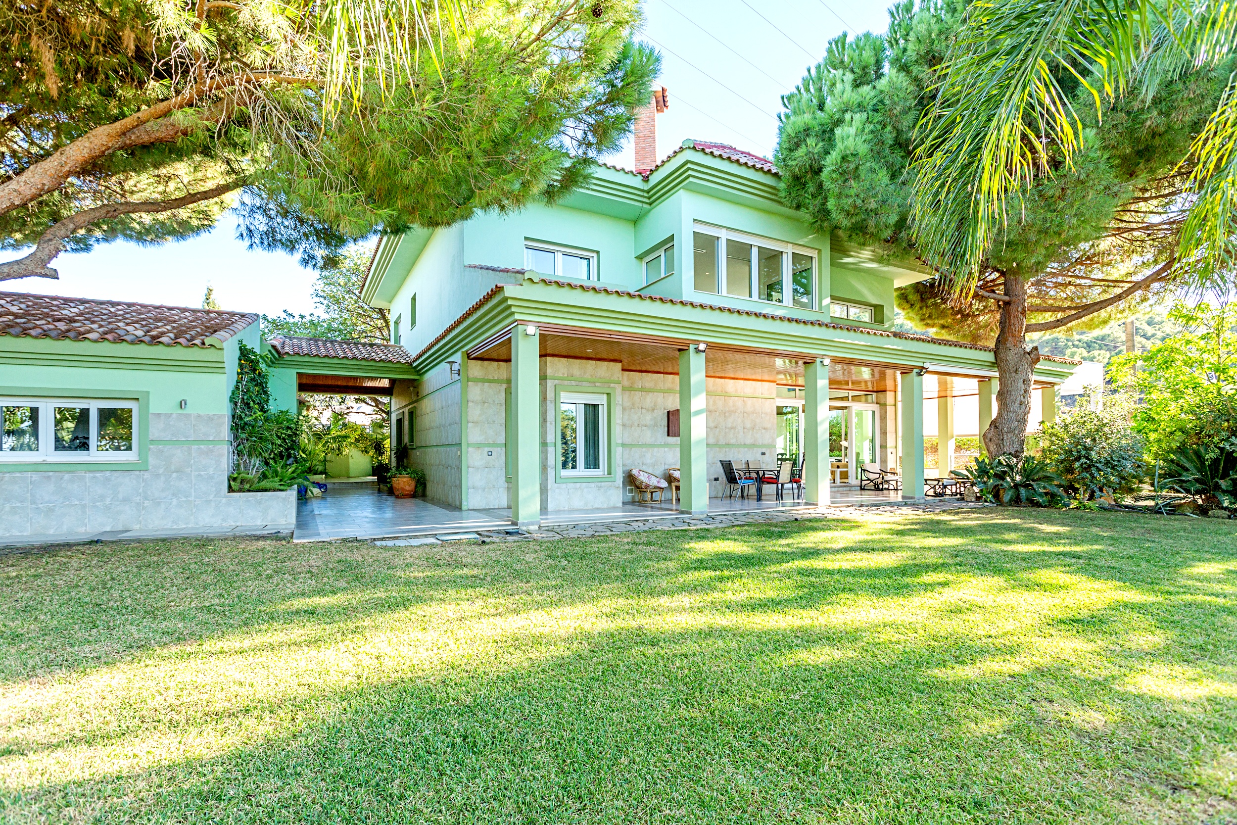 Villa for sale in Alhaurin-De-La-Torre, Malaga