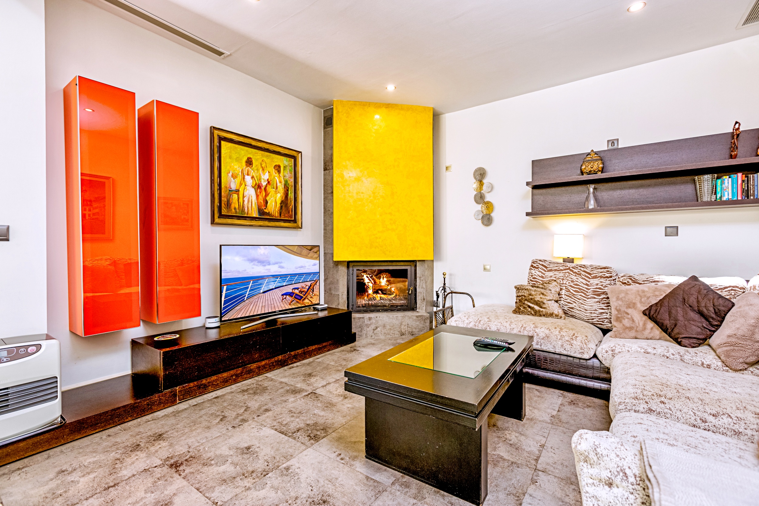 Villa for sale in Alhaurin-De-La-Torre, Malaga
