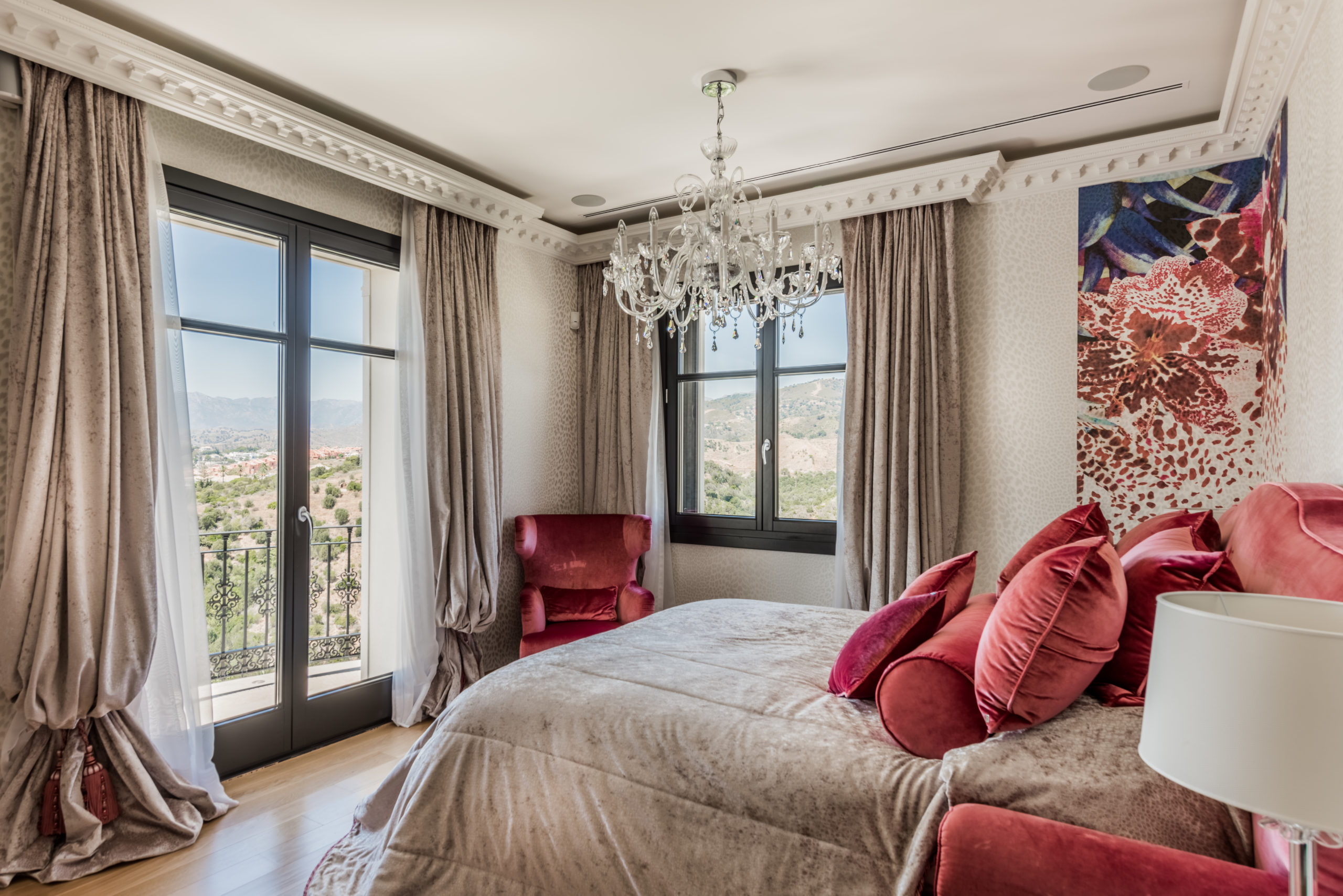 Villa for sale in Las-Chapas-Marbella, Malaga