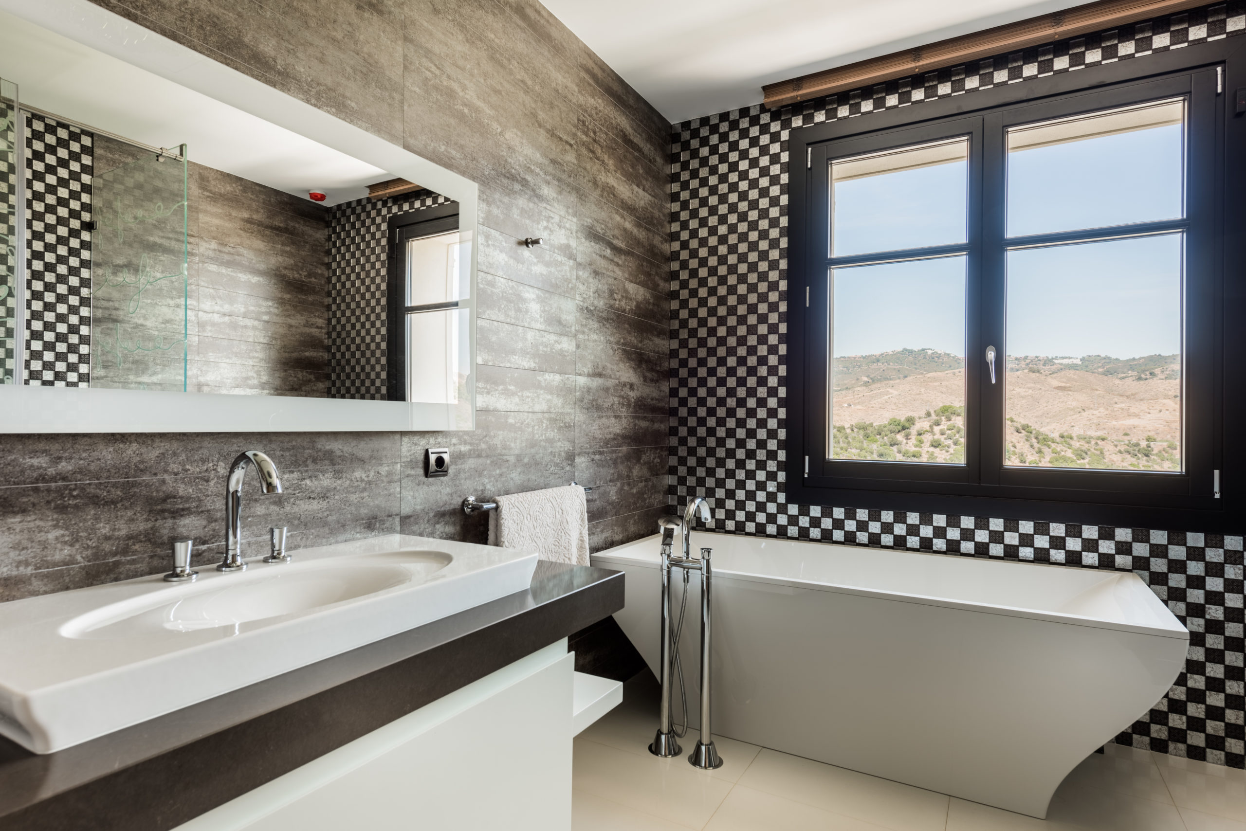 Villa for sale in Las-Chapas-Marbella, Malaga