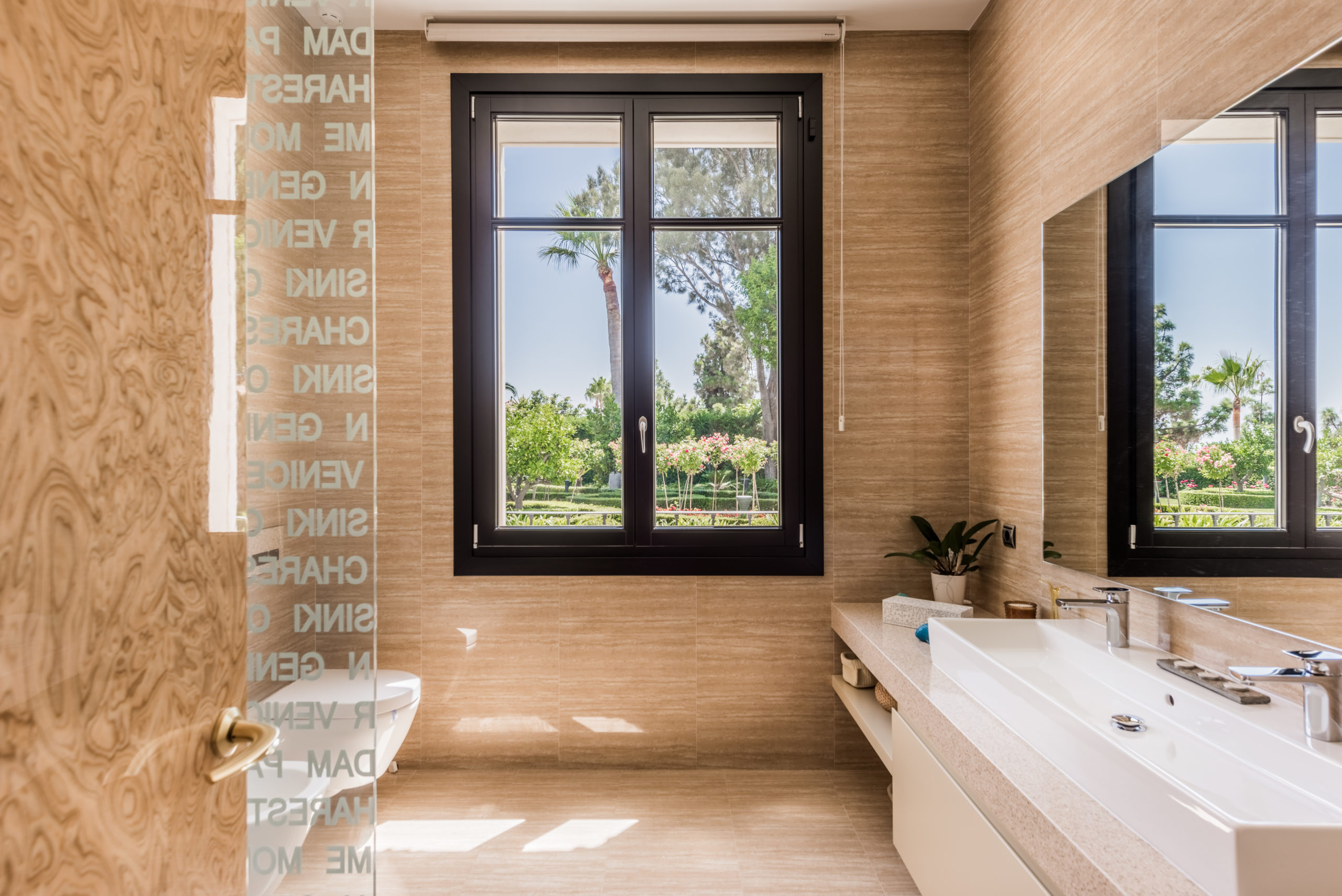 Villa for sale in Las-Chapas-Marbella, Malaga