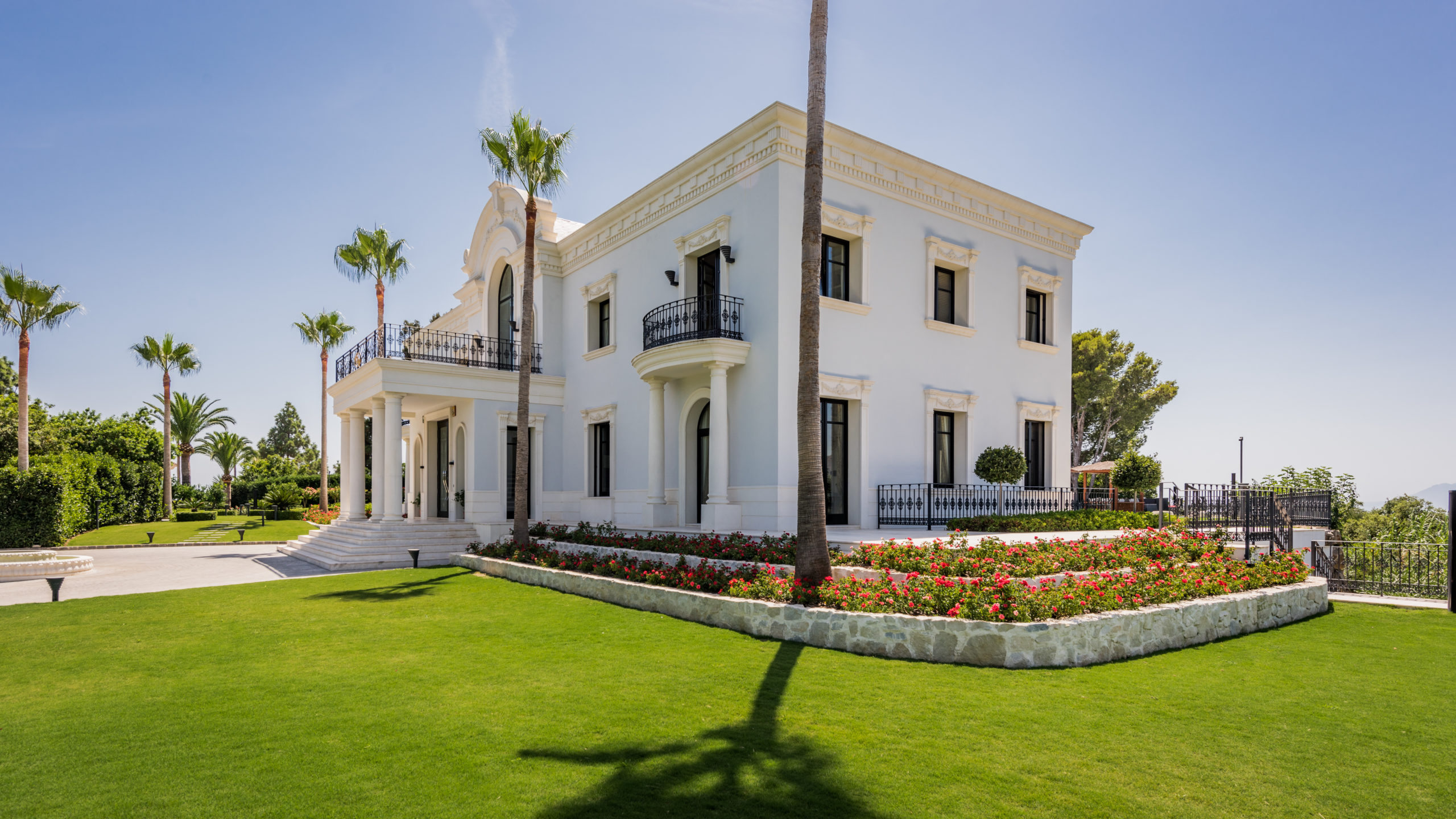 Villa for sale in Las-Chapas-Marbella, Malaga