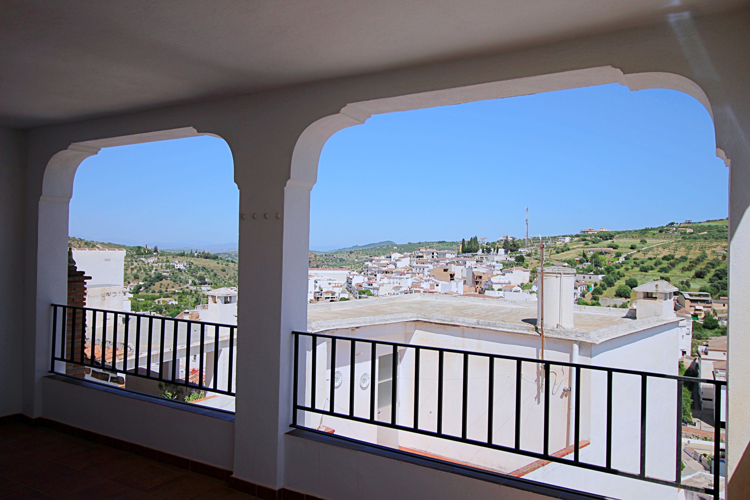 Casa-Adosada for sale in Tolox, Malaga