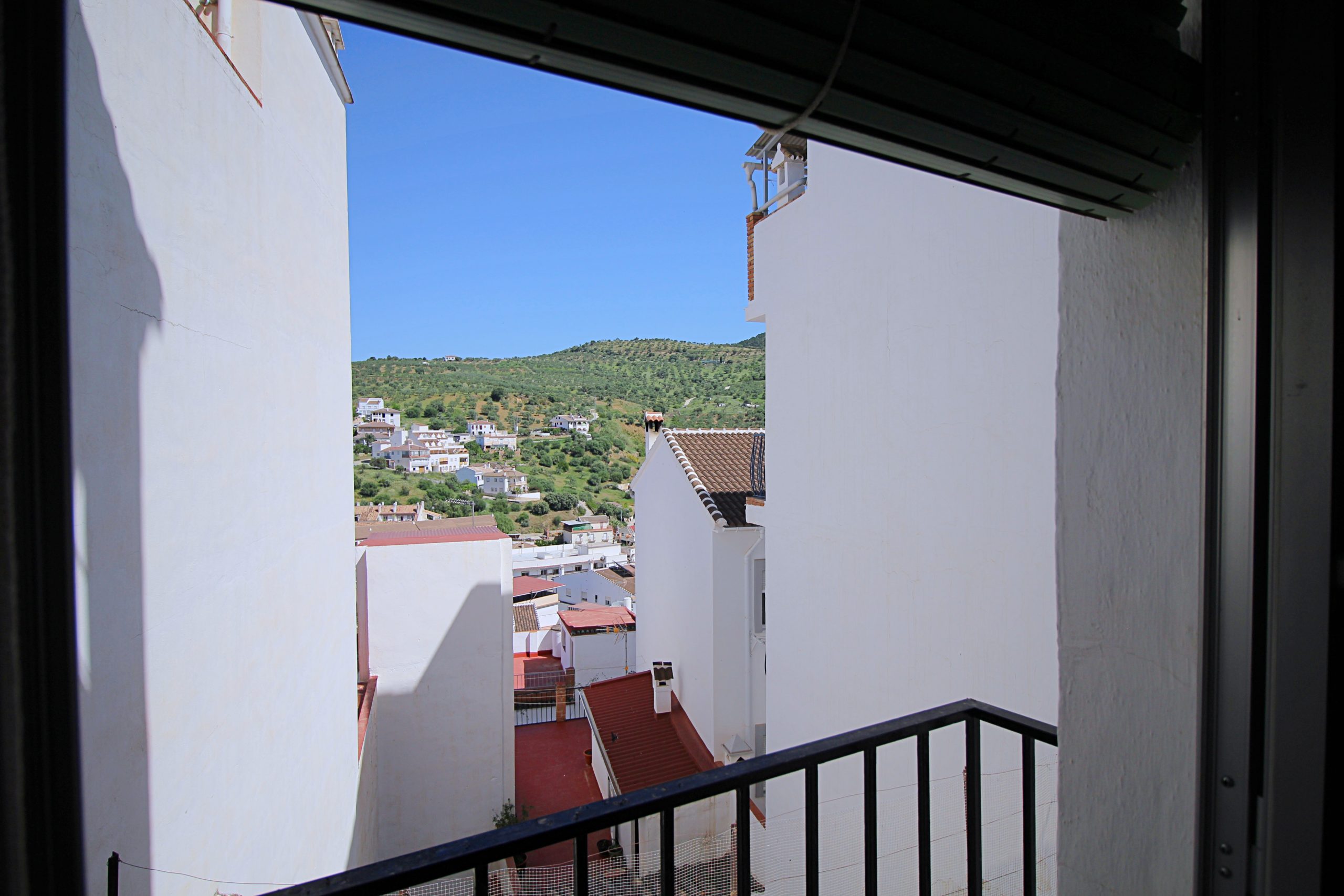 Casa-Adosada for sale in Tolox, Malaga