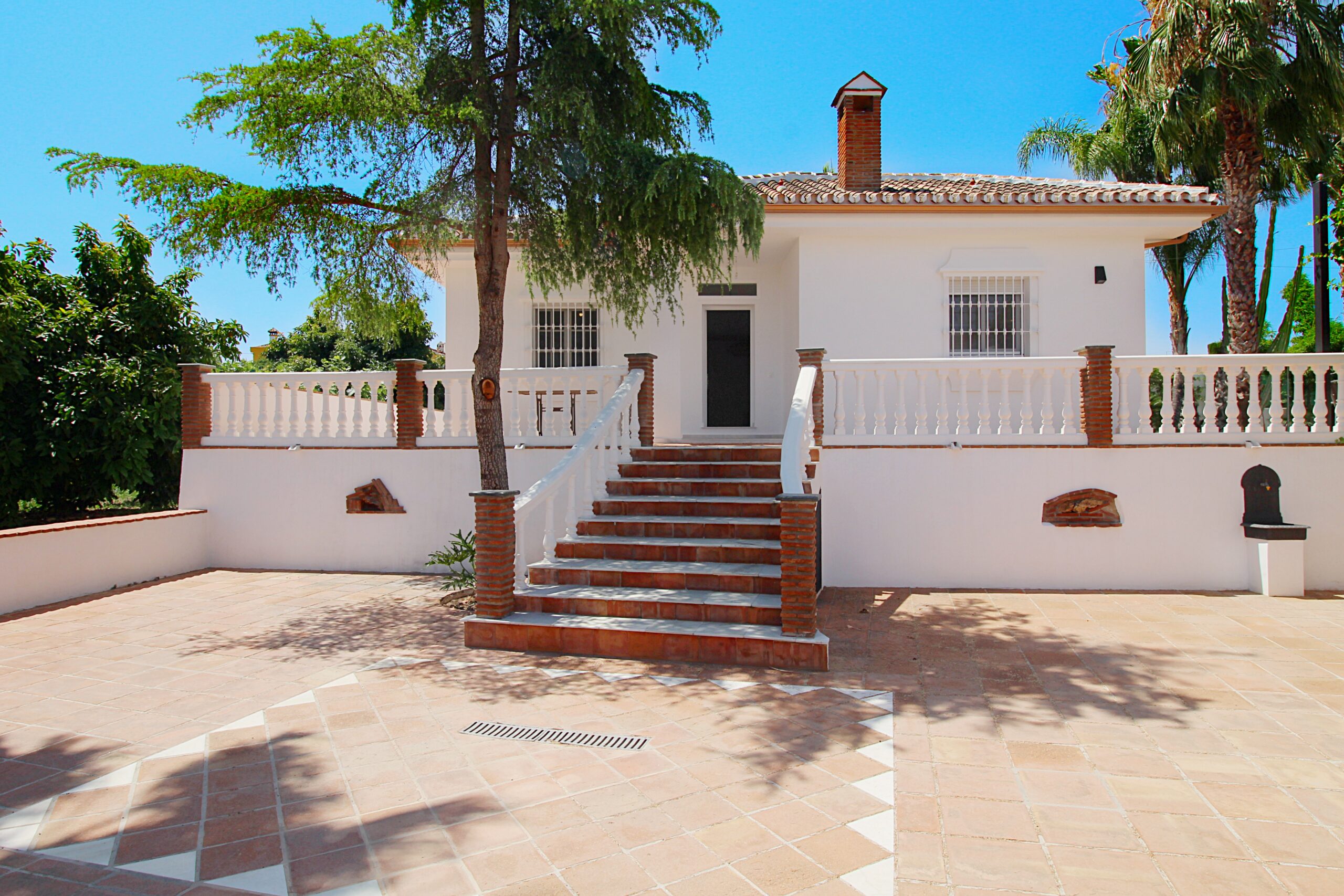 Villa for sale in Coin, Malaga