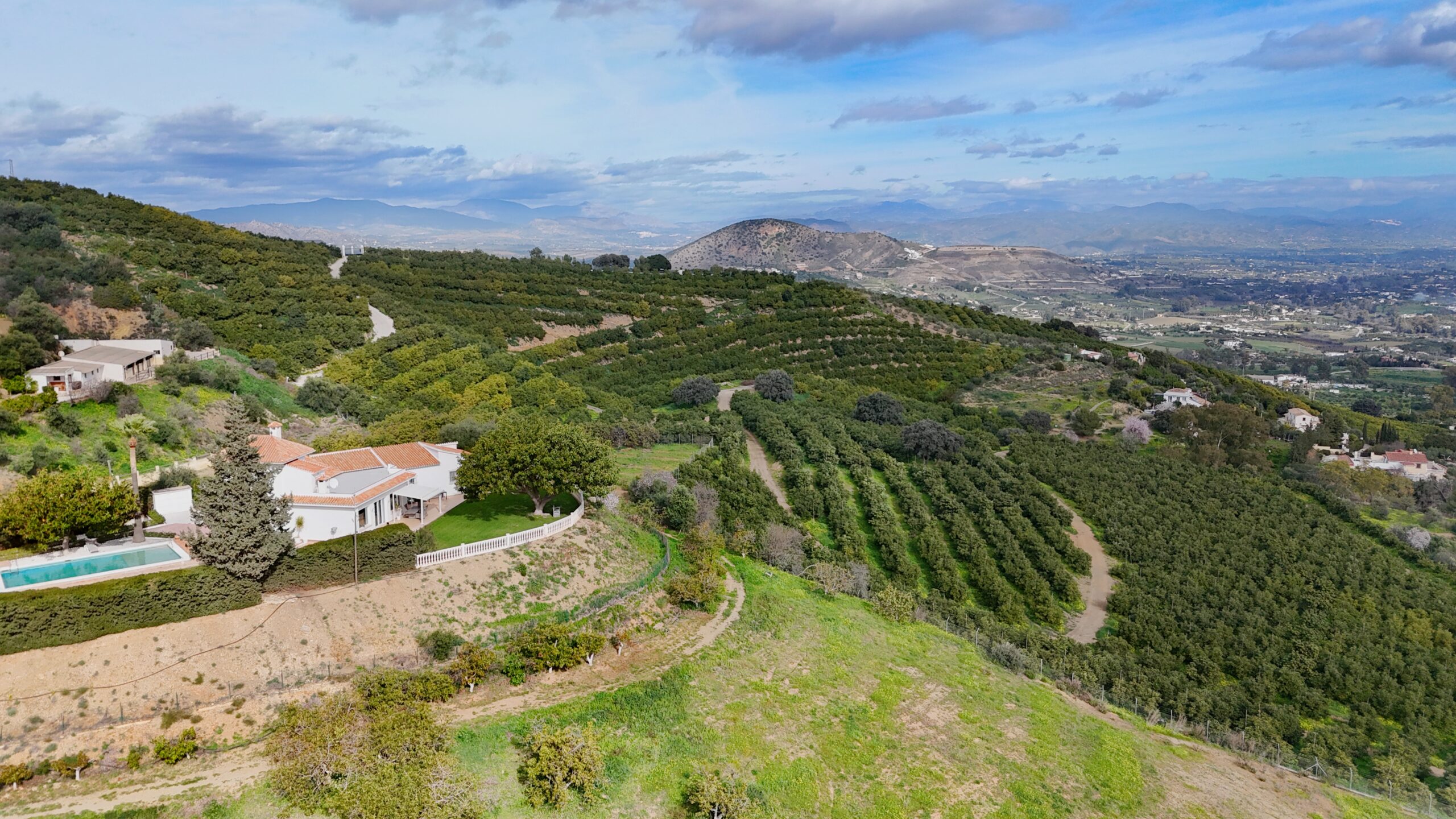 Cortijo for sale in Coin, Malaga