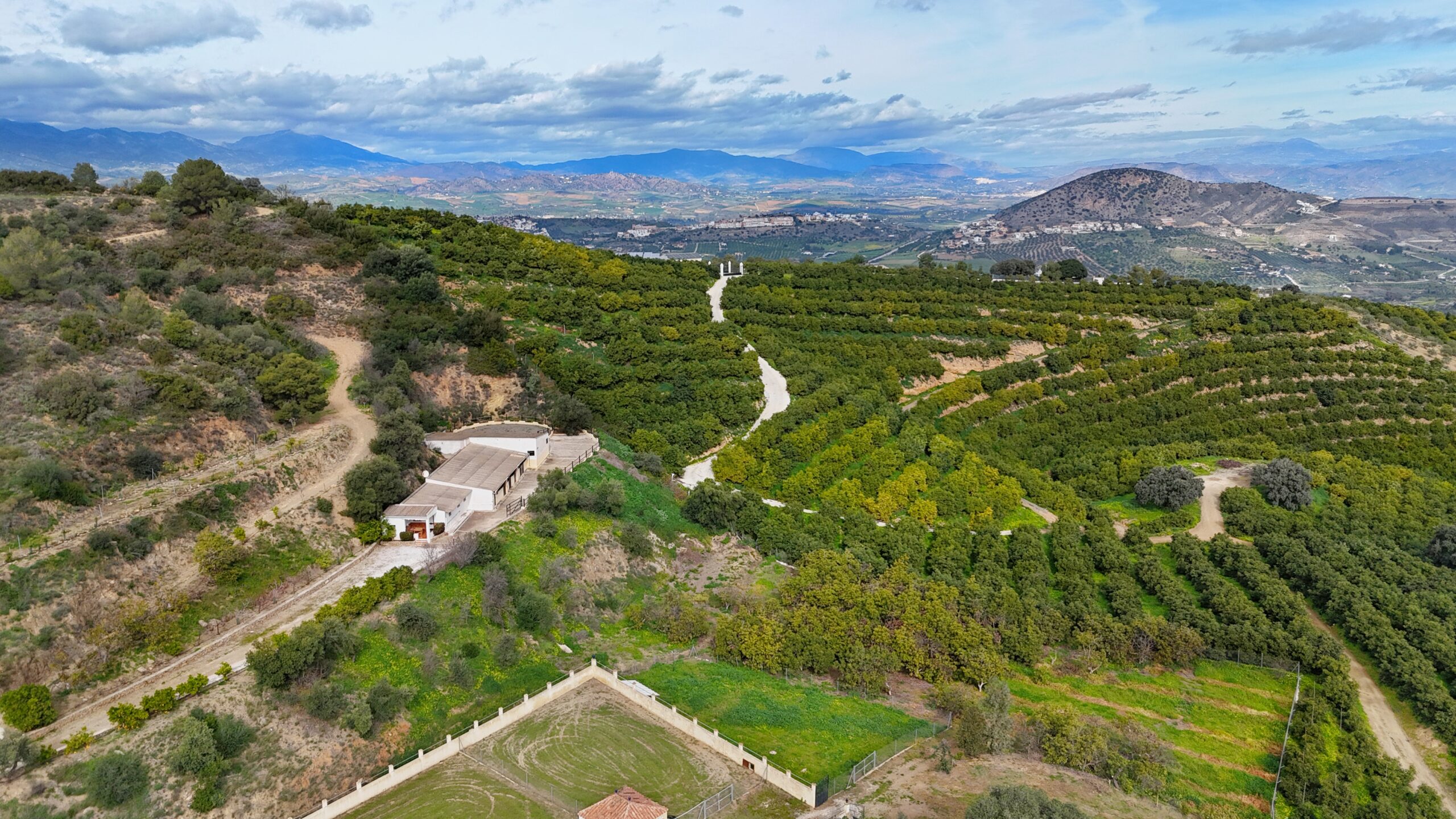 Cortijo for sale in Coin, Malaga