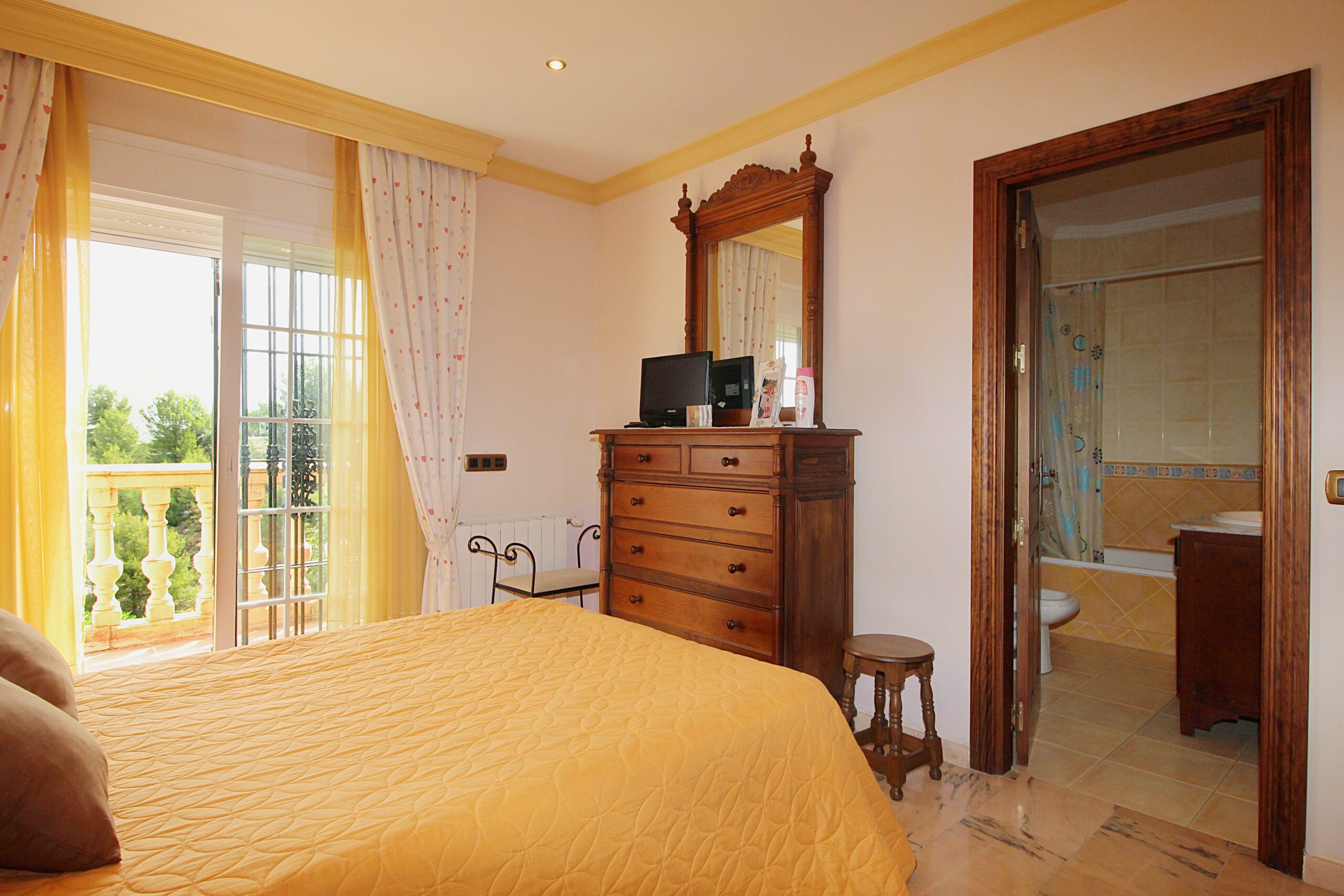 Cortijo for sale in Monda, Malaga
