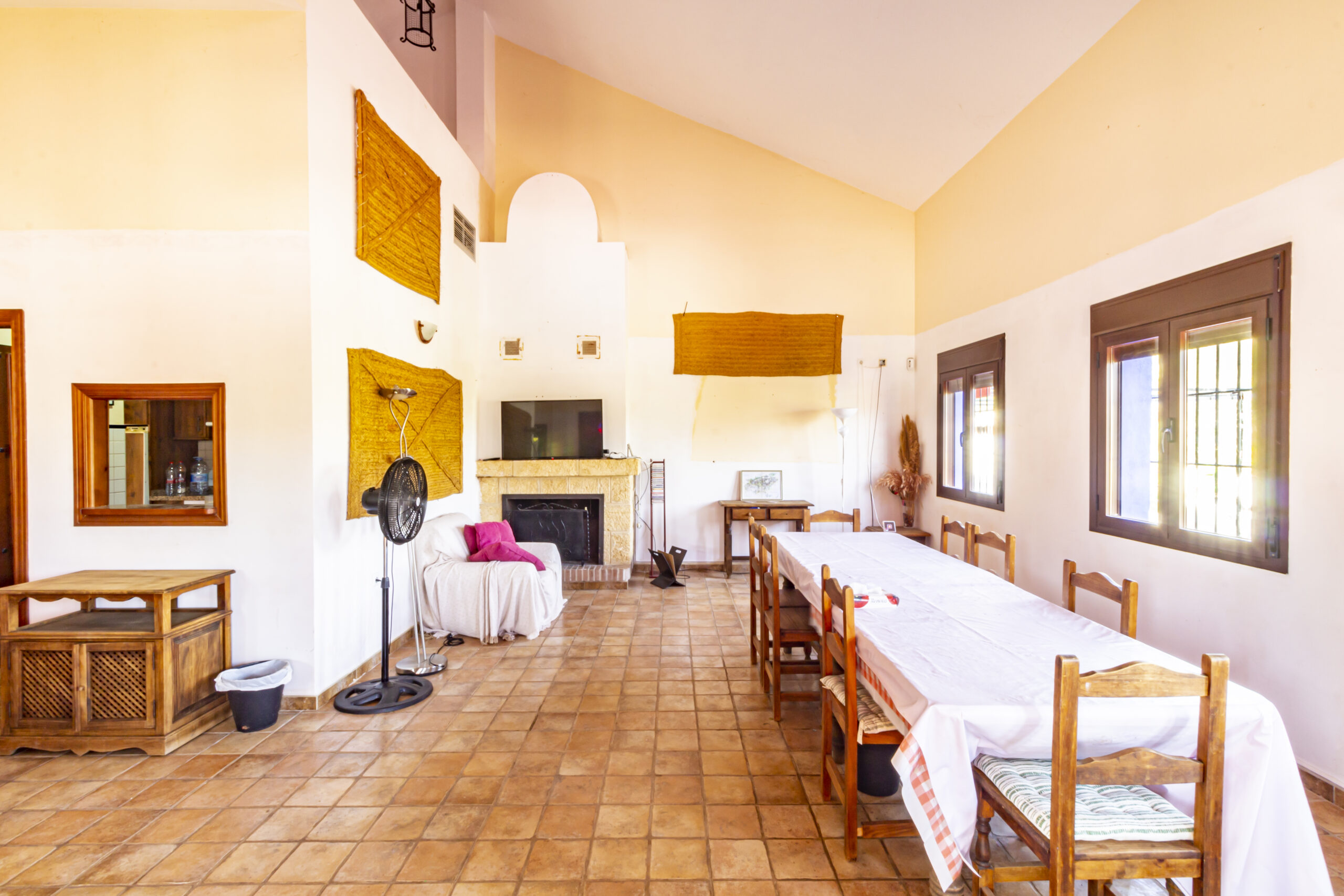 Finca for sale in Guaro, Malaga