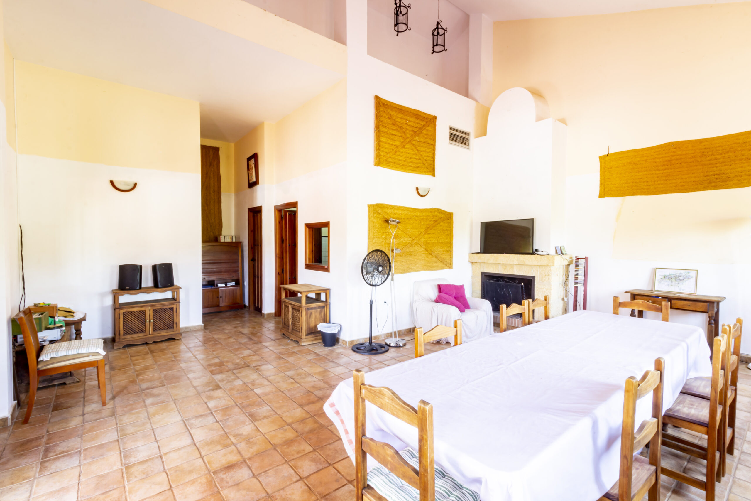 Finca for sale in Guaro, Malaga