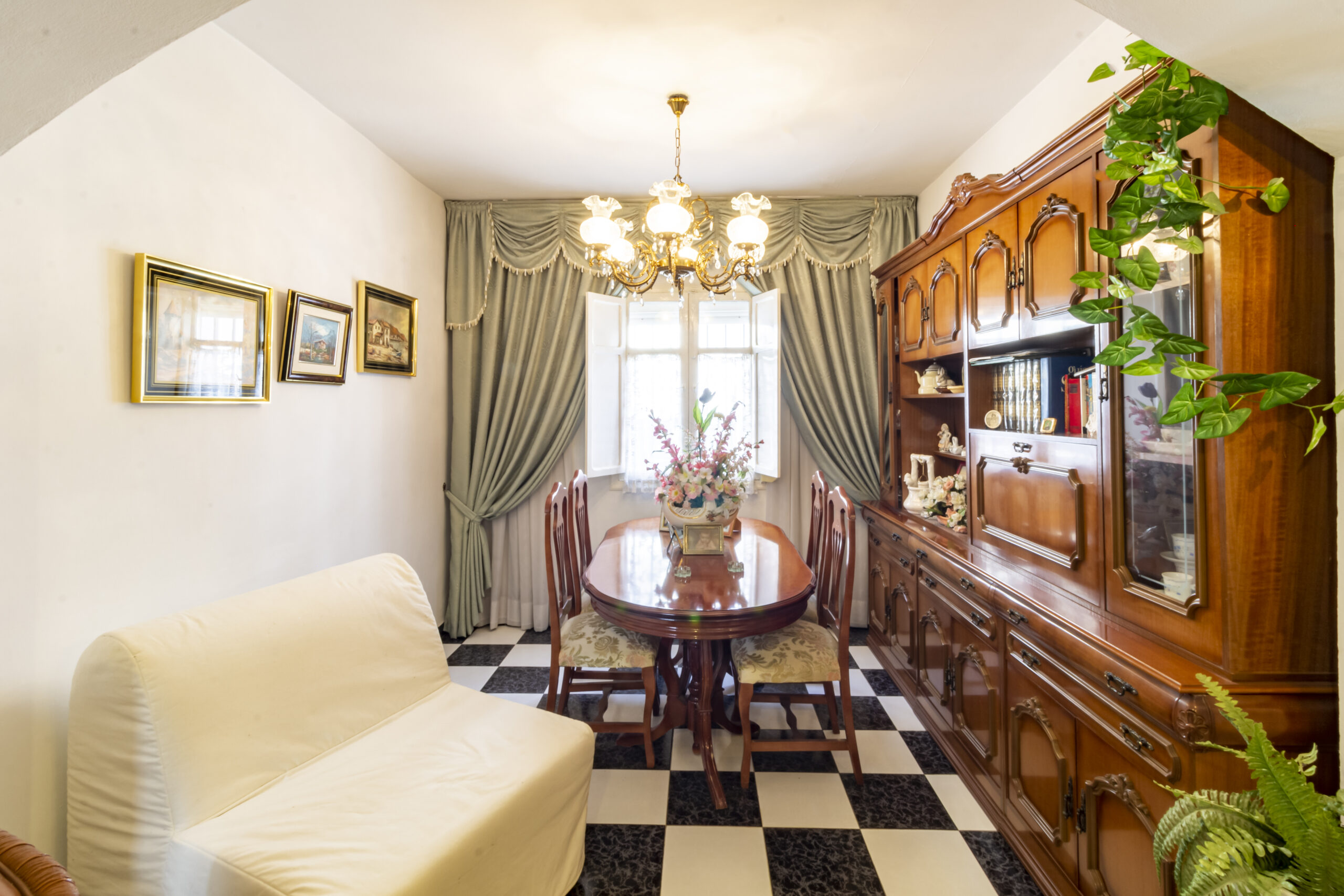 Casa-Adosada for sale in Coin, Malaga