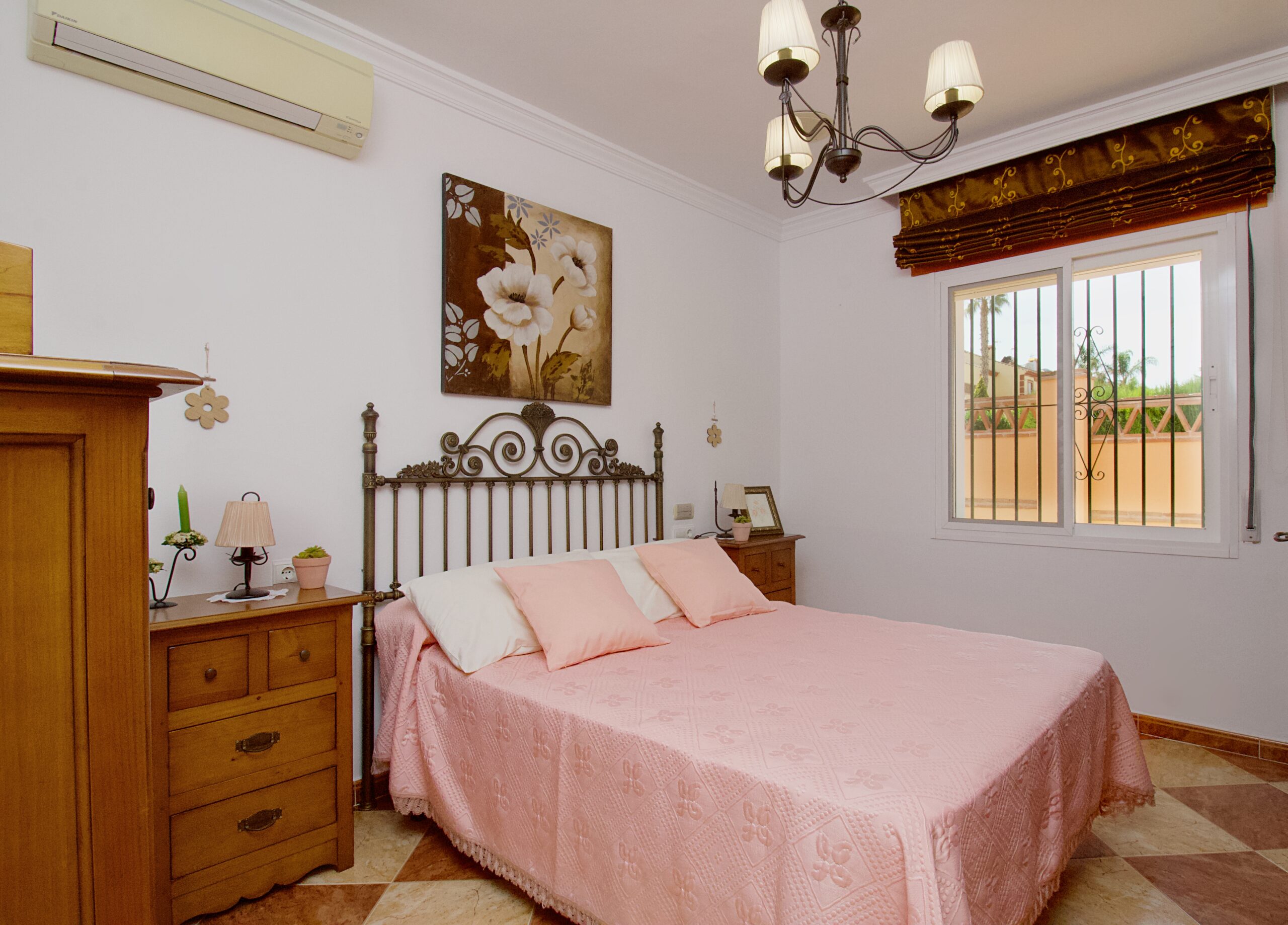 Casa-Adosada for sale in Coin, Malaga