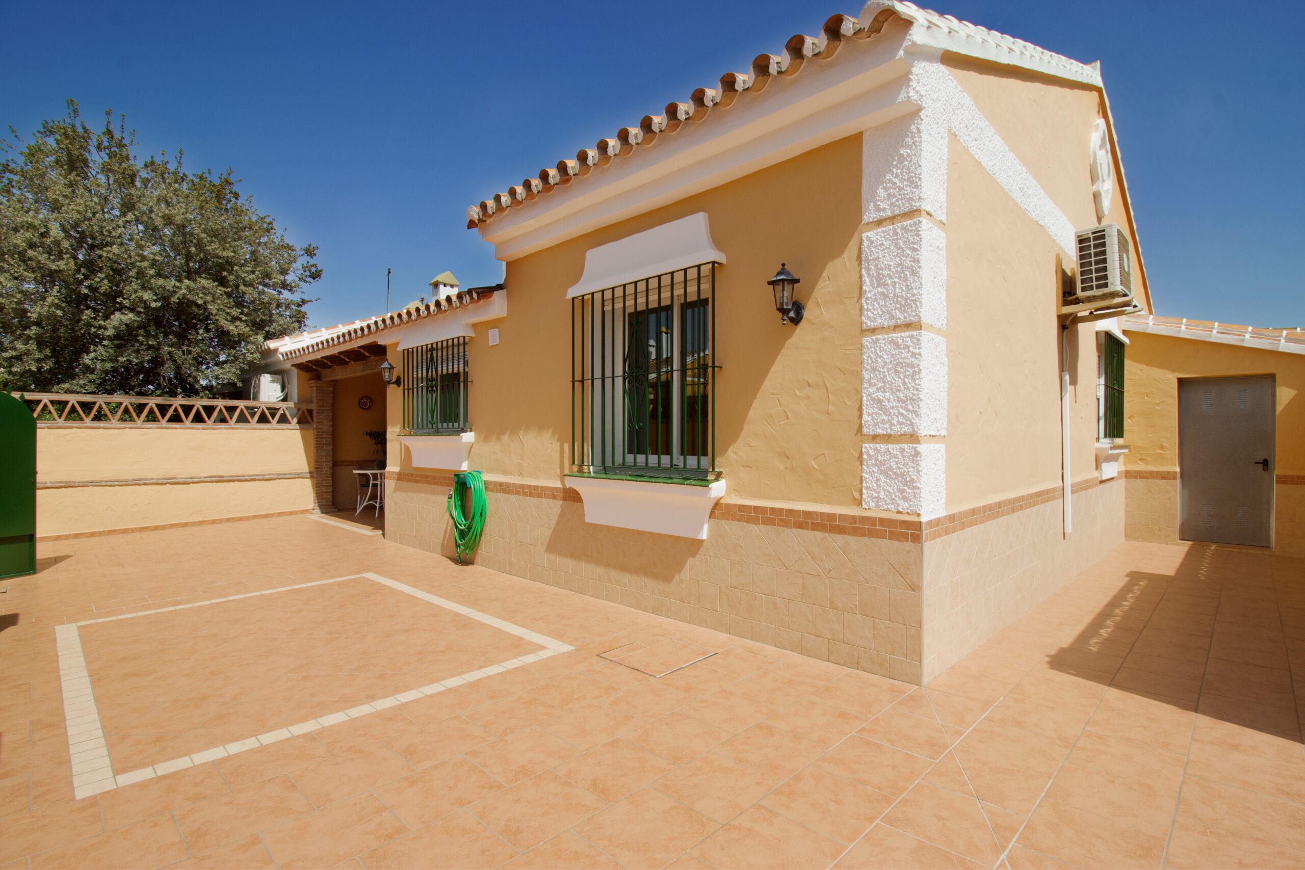 Casa-Adosada for sale in Coin, Malaga