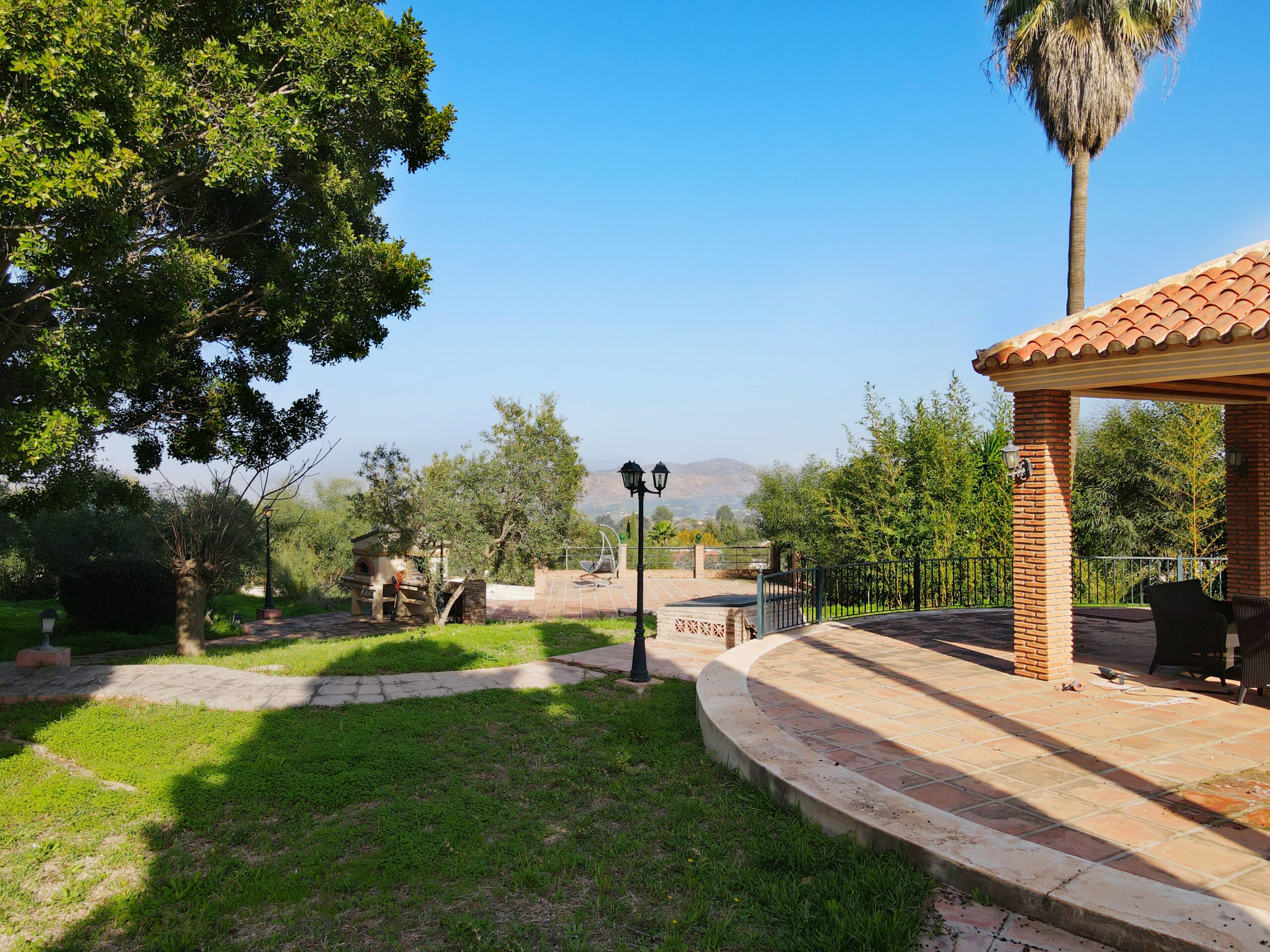 Villa for sale in Alhaurin-El-Grande, Malaga
