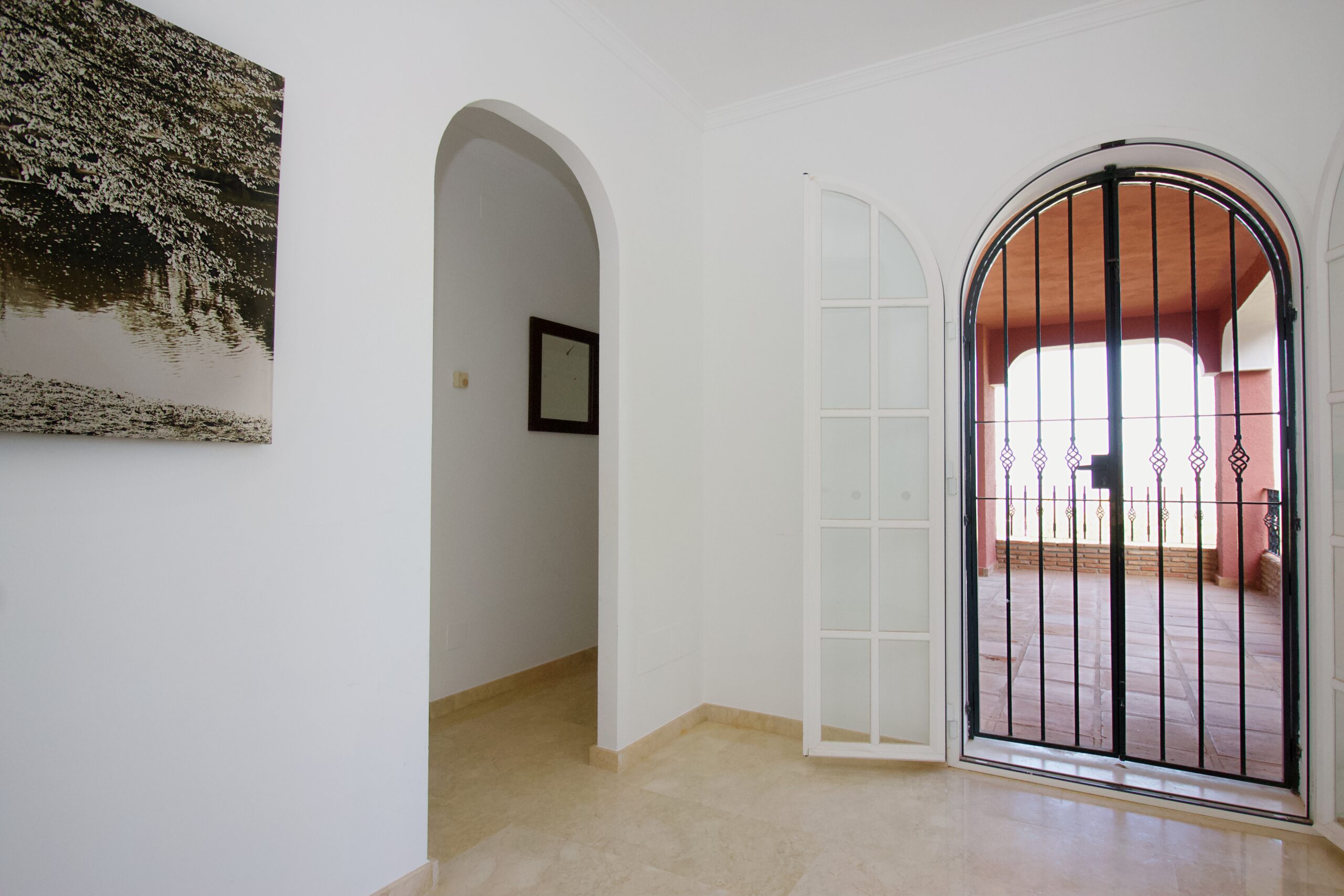 Villa for sale in Alhaurin-El-Grande, Malaga