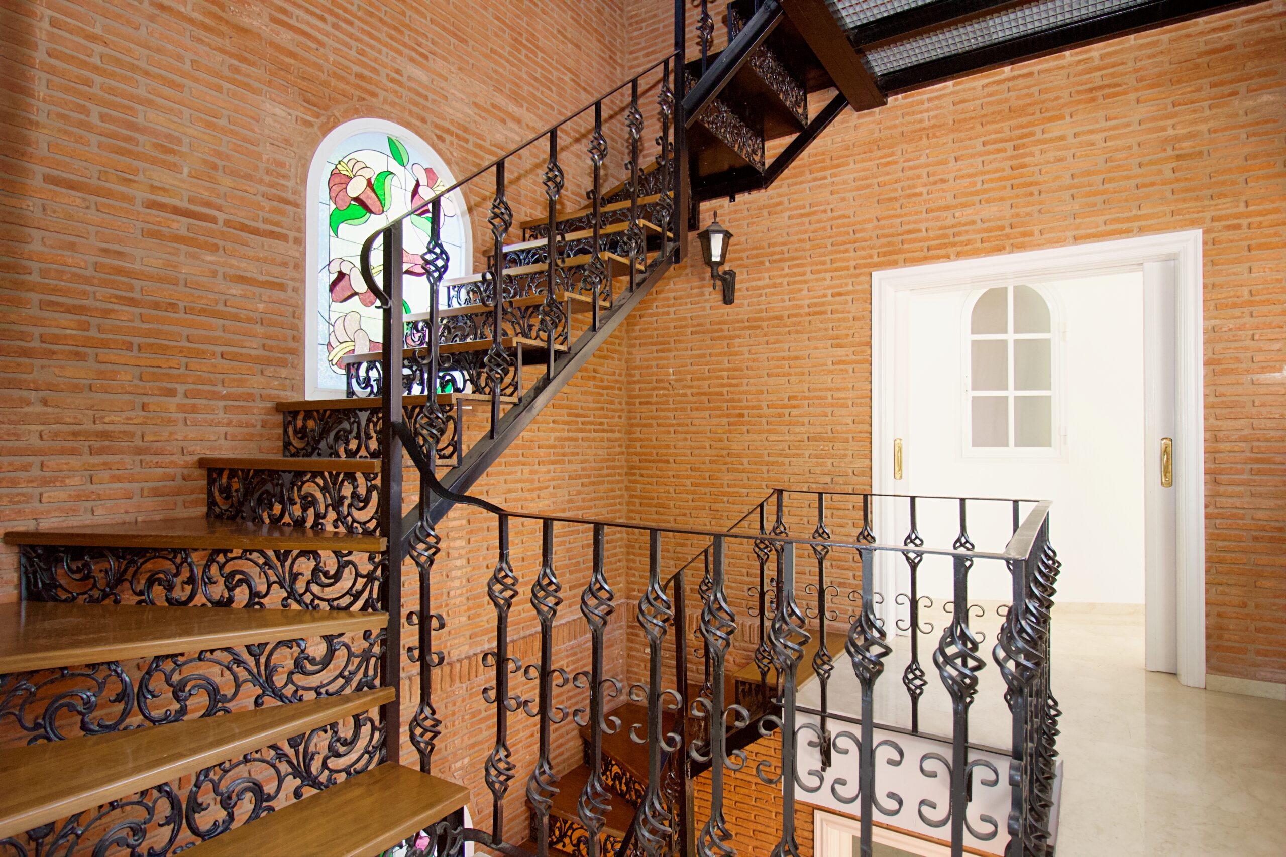 Villa for sale in Alhaurin-El-Grande, Malaga