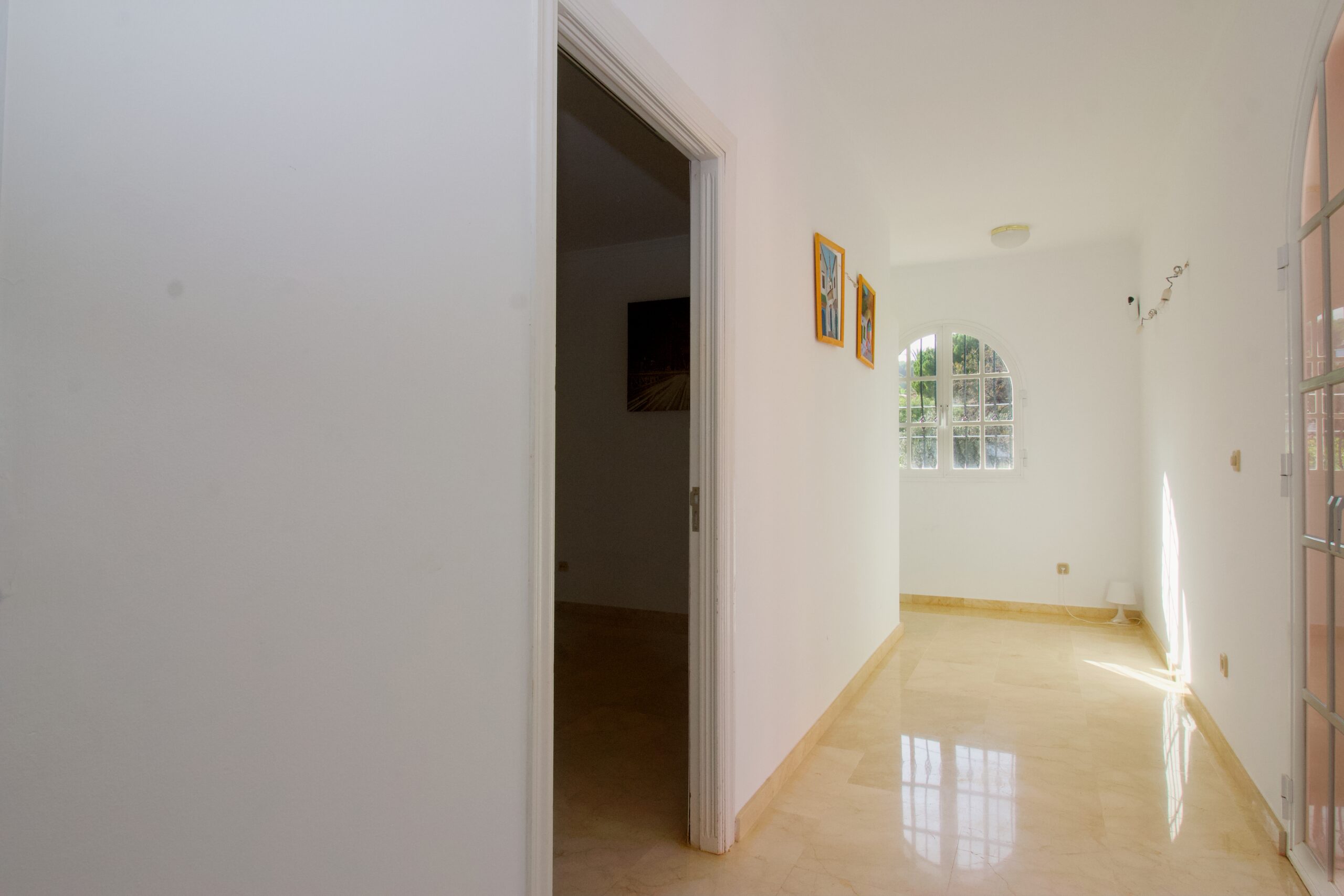 Villa for sale in Alhaurin-El-Grande, Malaga