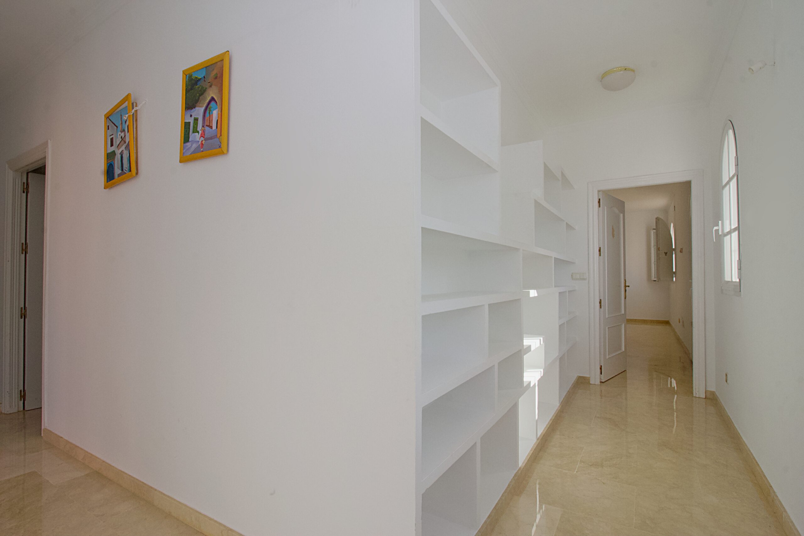 Villa for sale in Alhaurin-El-Grande, Malaga